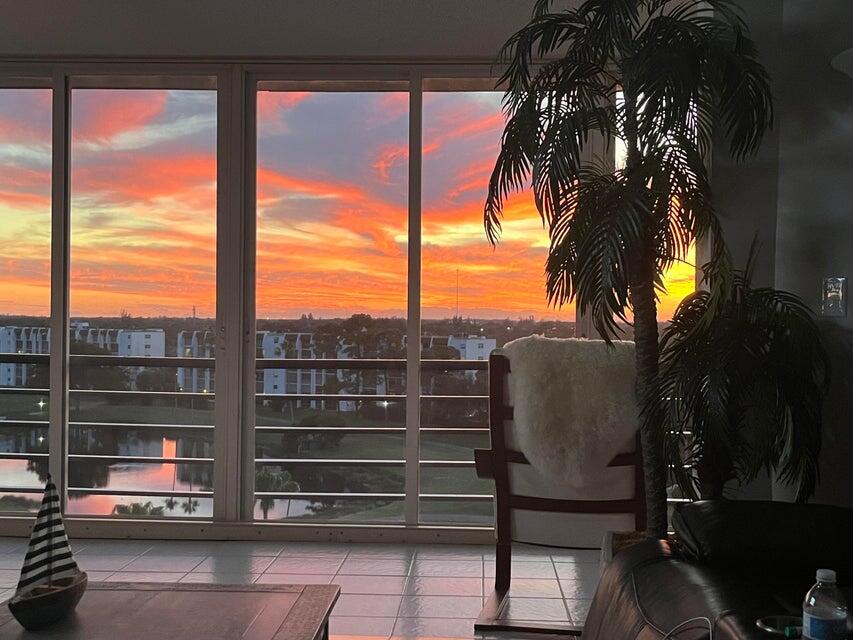 3465 Via Poinciana #803