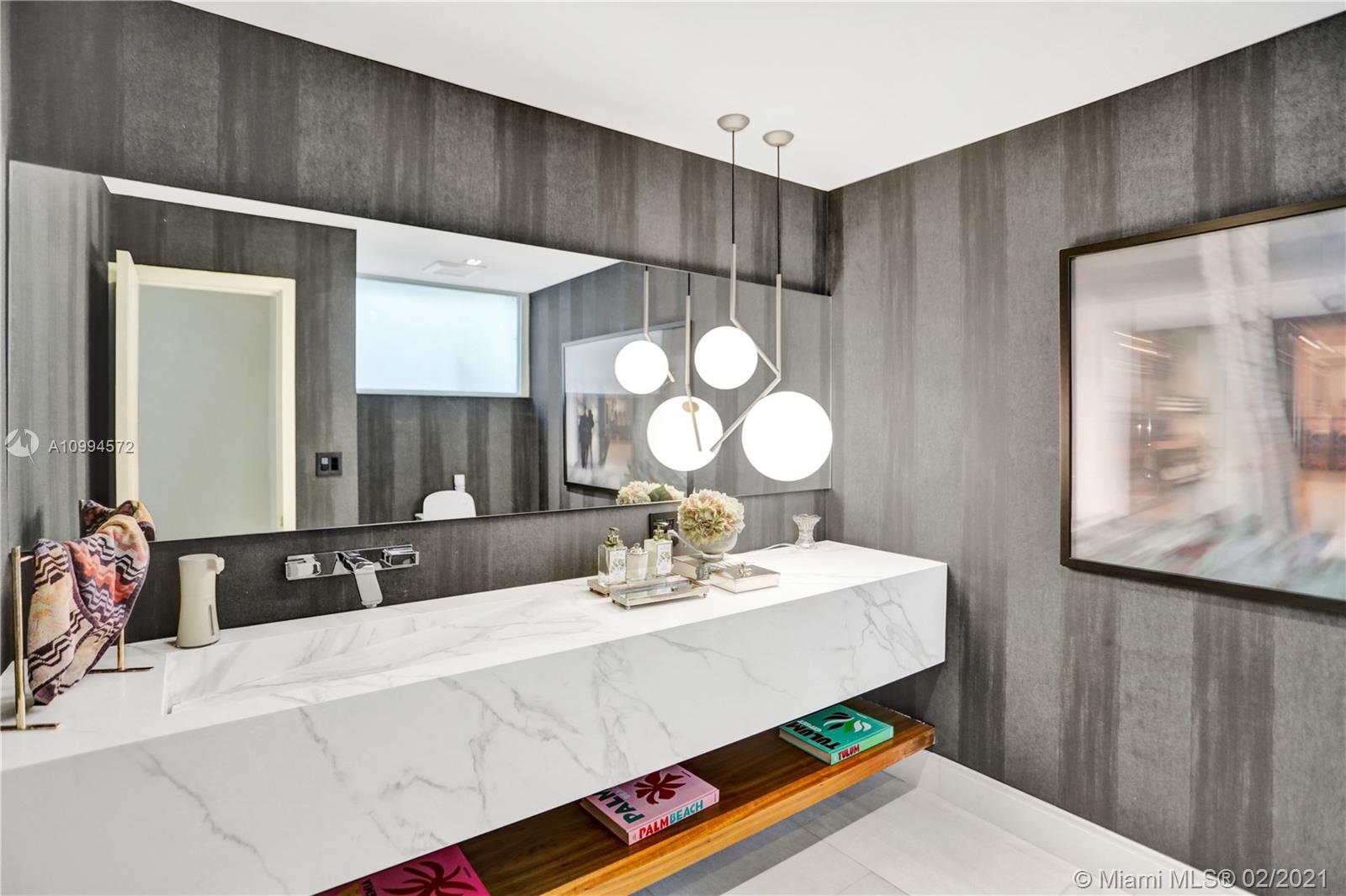 2475 S Bayshore Dr Coconut Grove, FL 33133