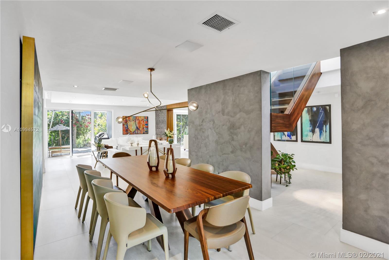 2475 S Bayshore Dr Coconut Grove, FL 33133