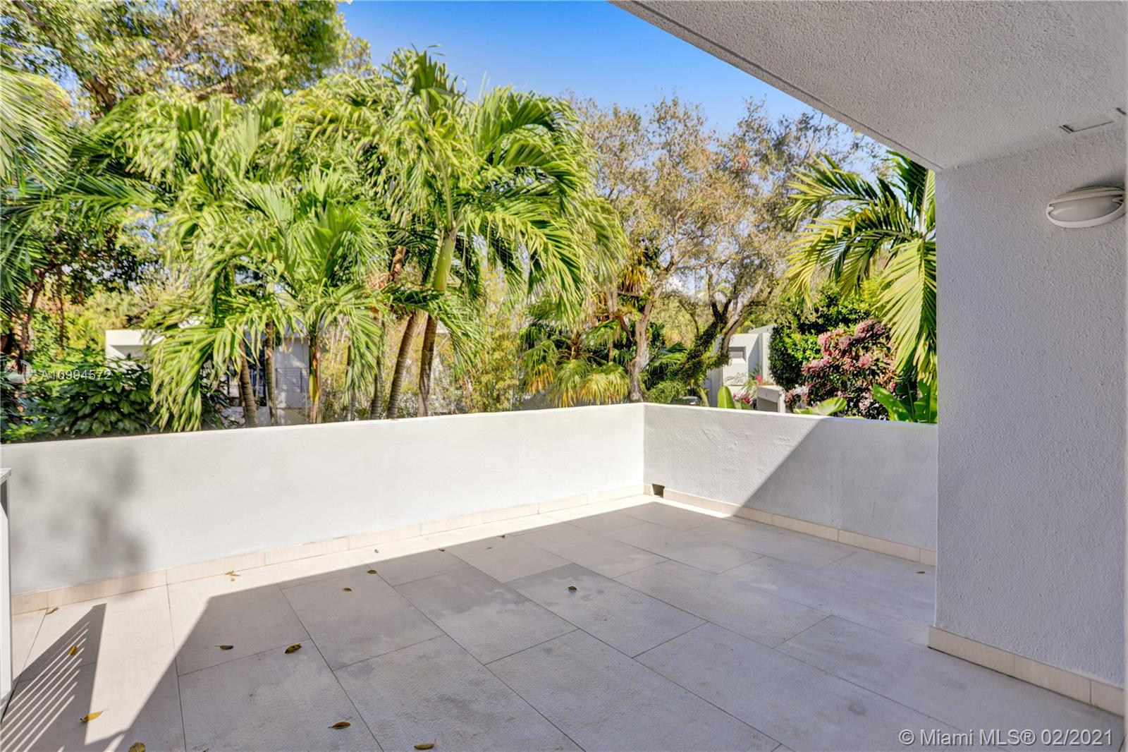 2475 S Bayshore Dr Coconut Grove, FL 33133