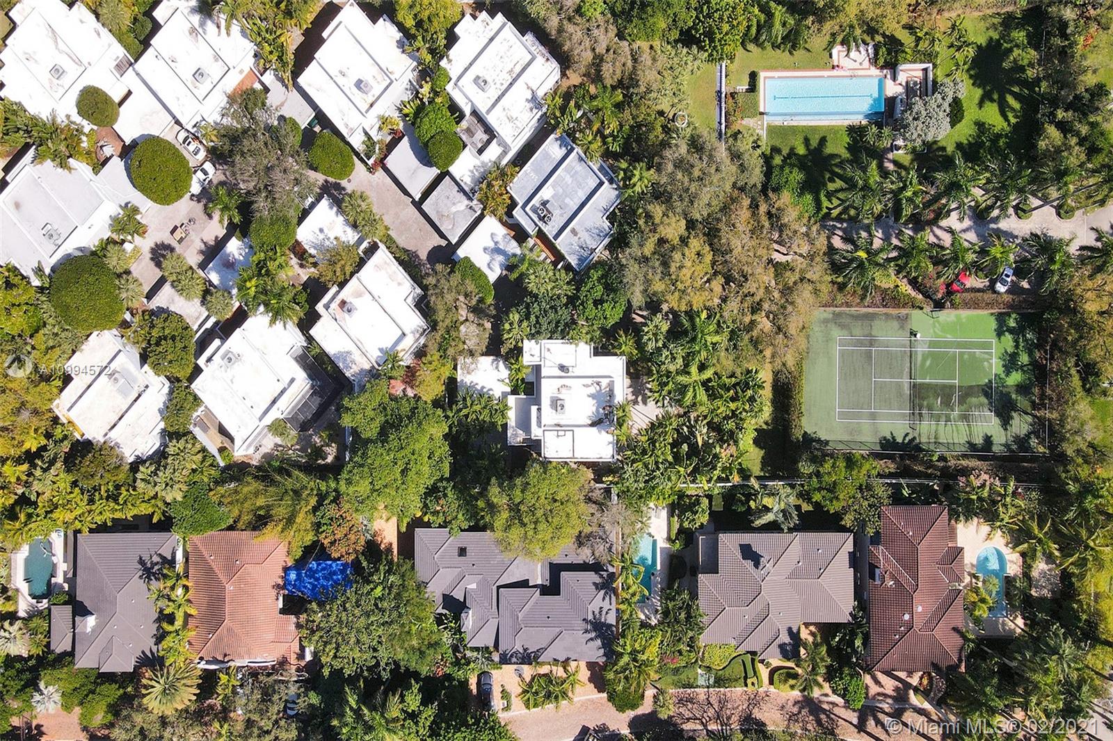 2475 S Bayshore Dr Coconut Grove, FL 33133