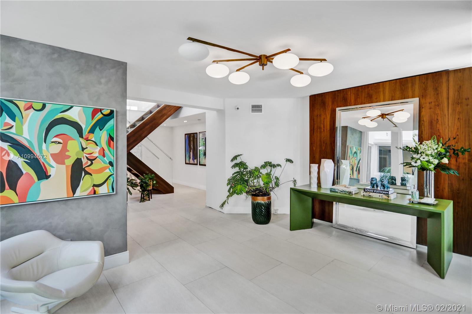 2475 S Bayshore Dr Coconut Grove, FL 33133