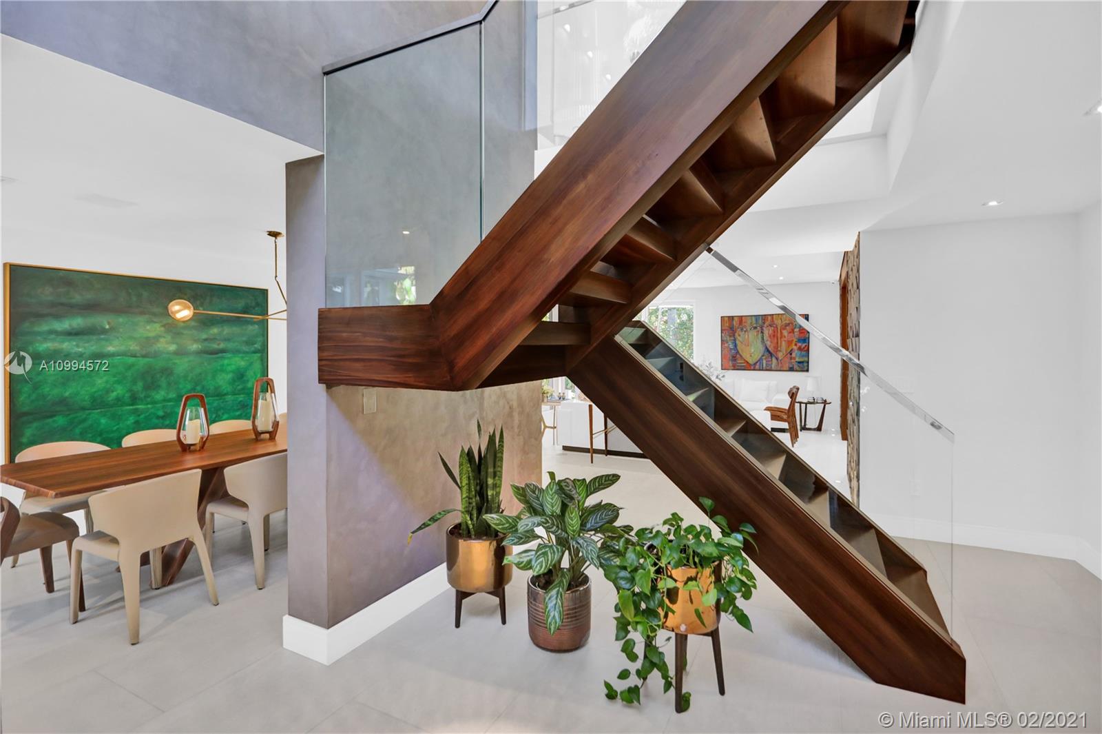 2475 S Bayshore Dr Coconut Grove, FL 33133