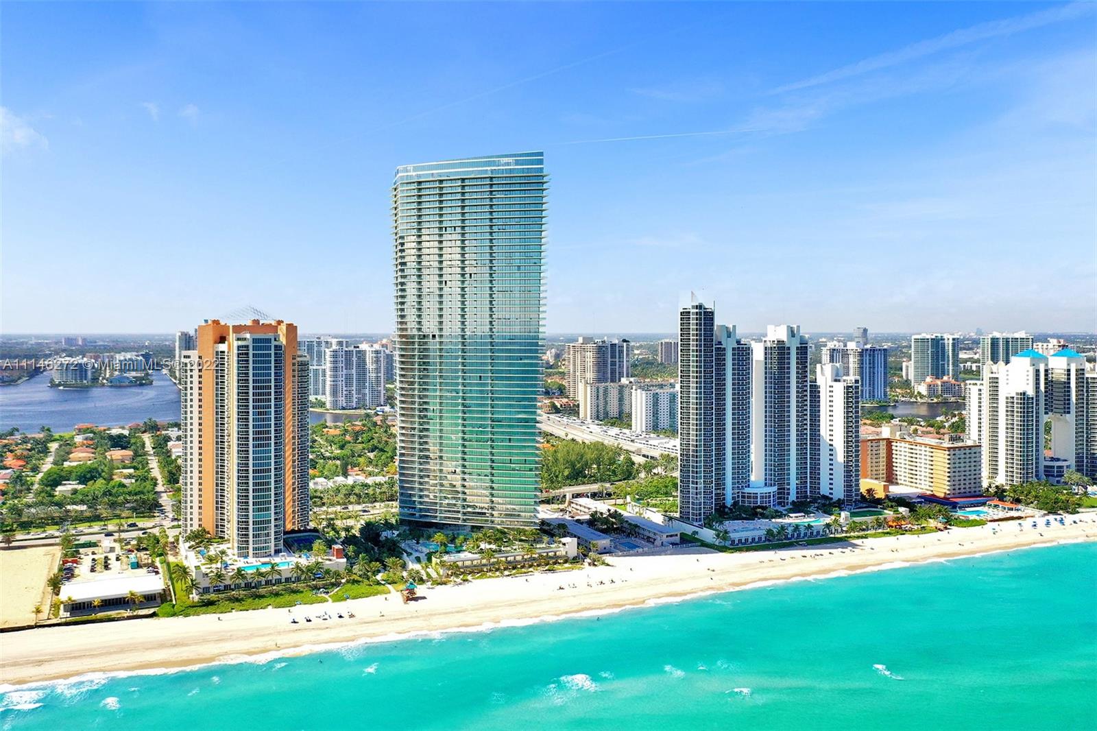 18975 Collins Ave #505