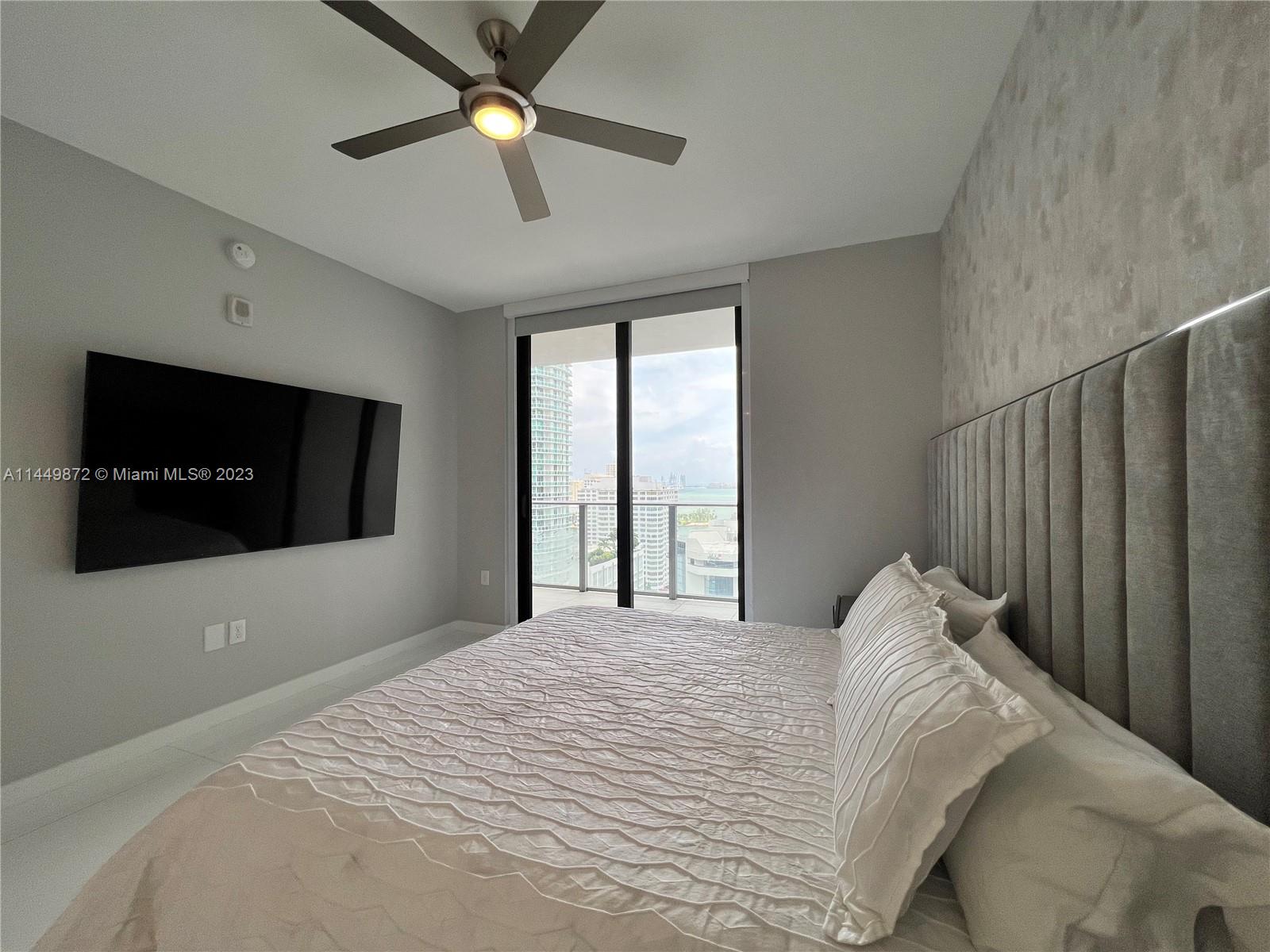 image 1010 Brickell15