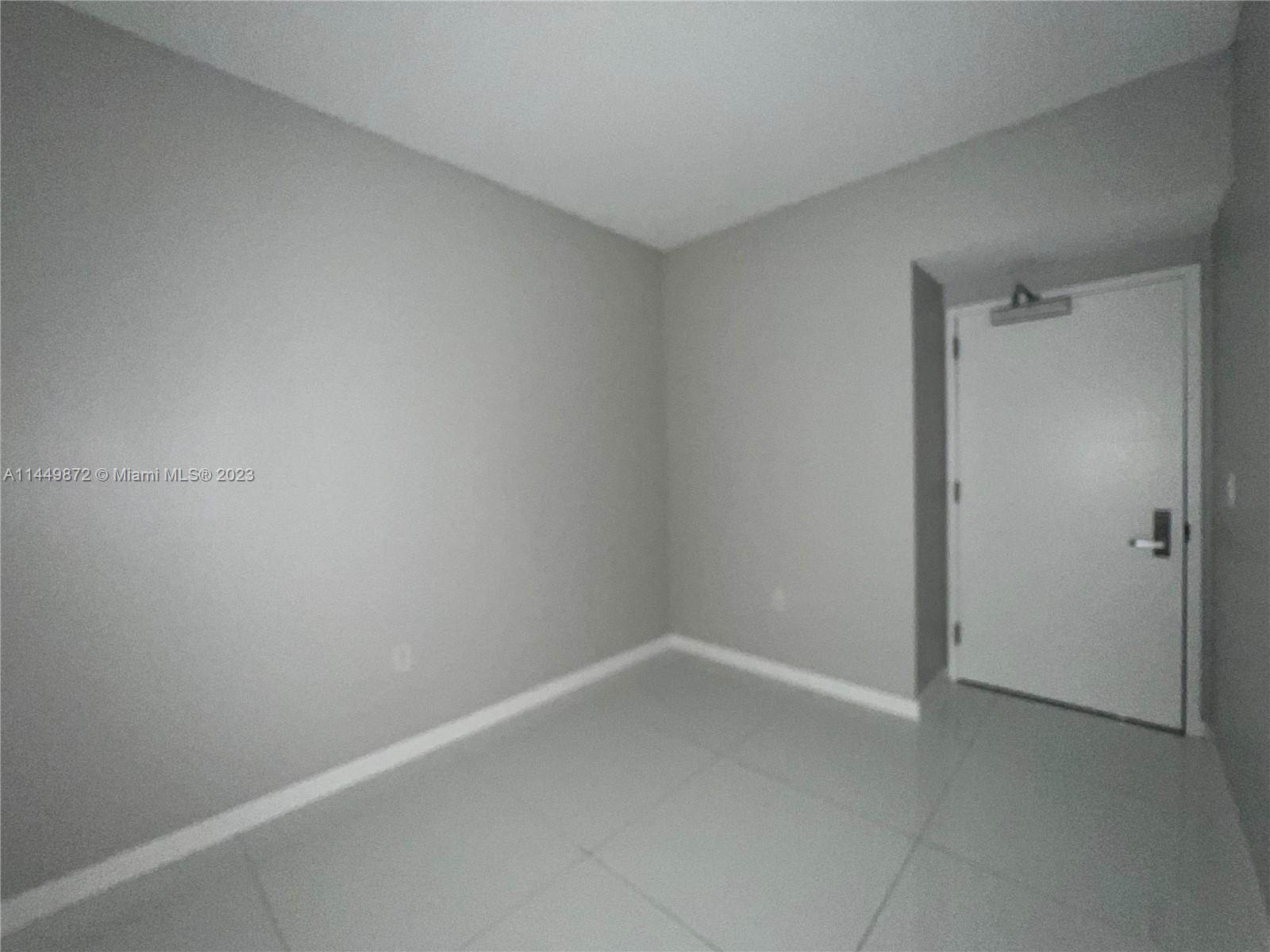 image 1010 Brickell23