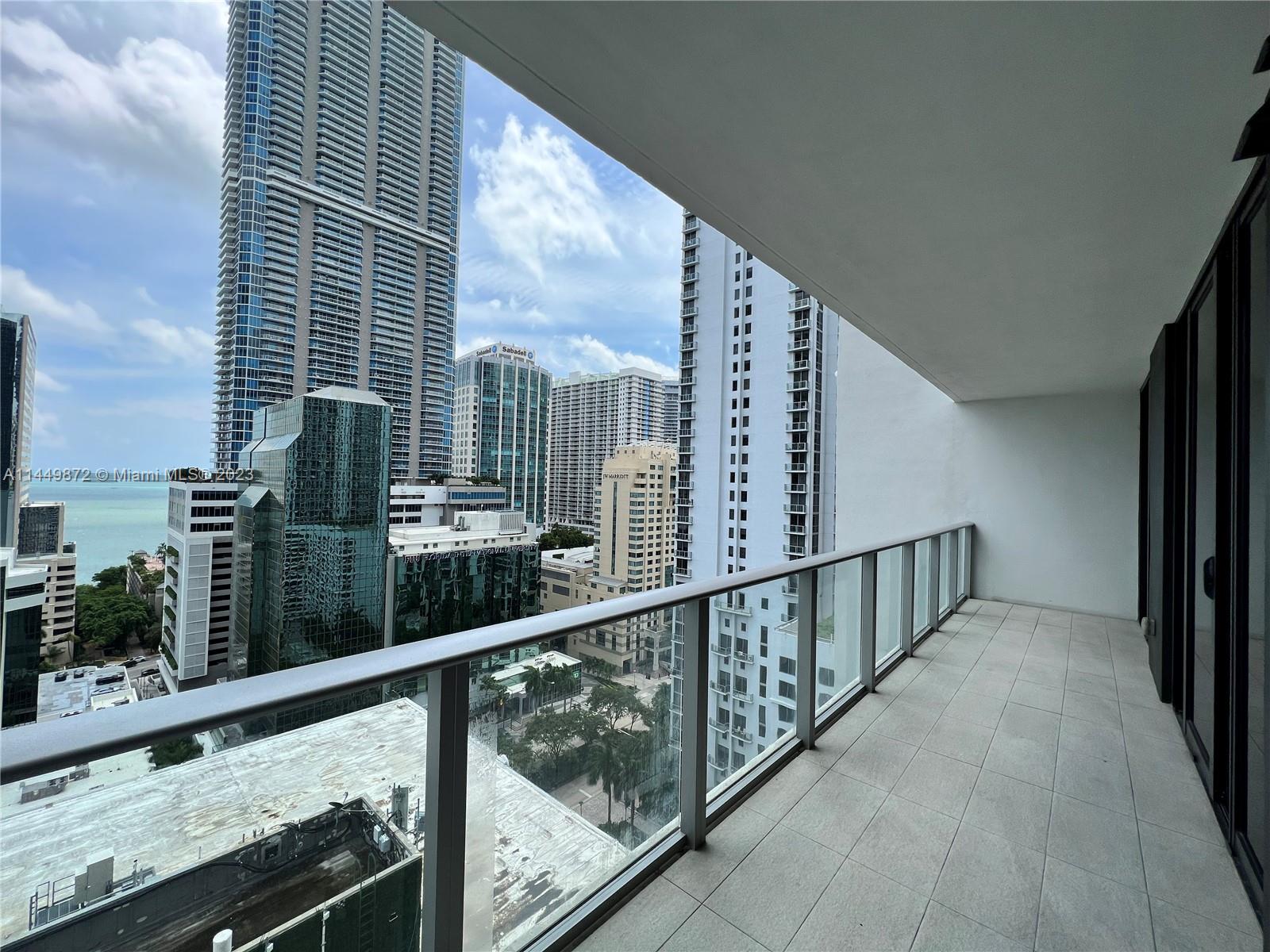image 1010 Brickell25