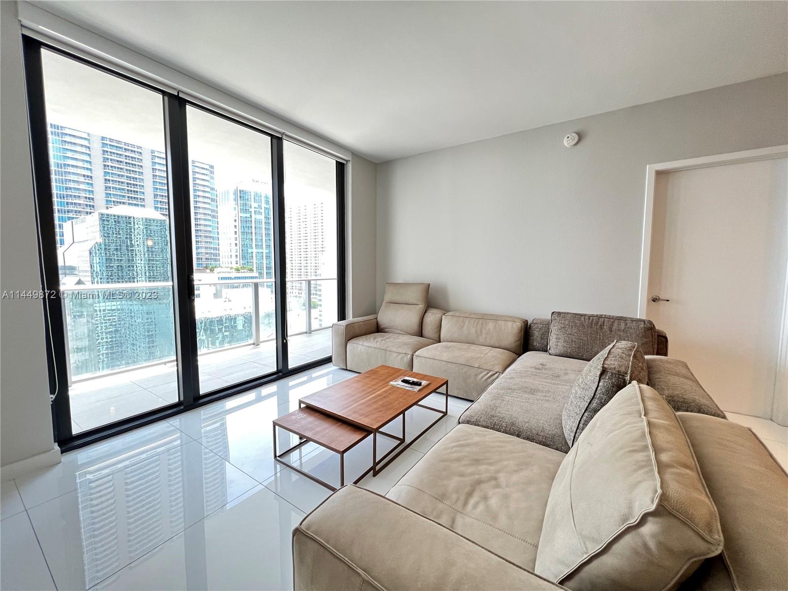 image 1010 Brickell3