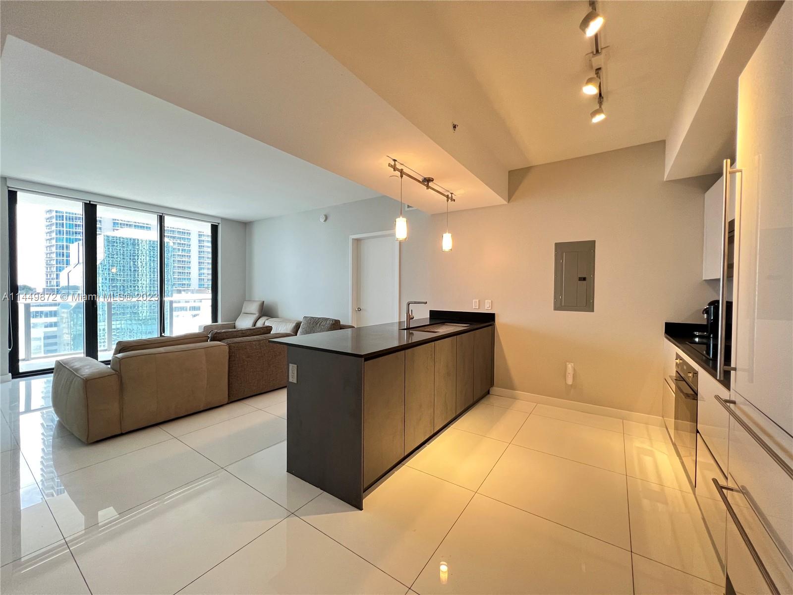 image 1010 Brickell7