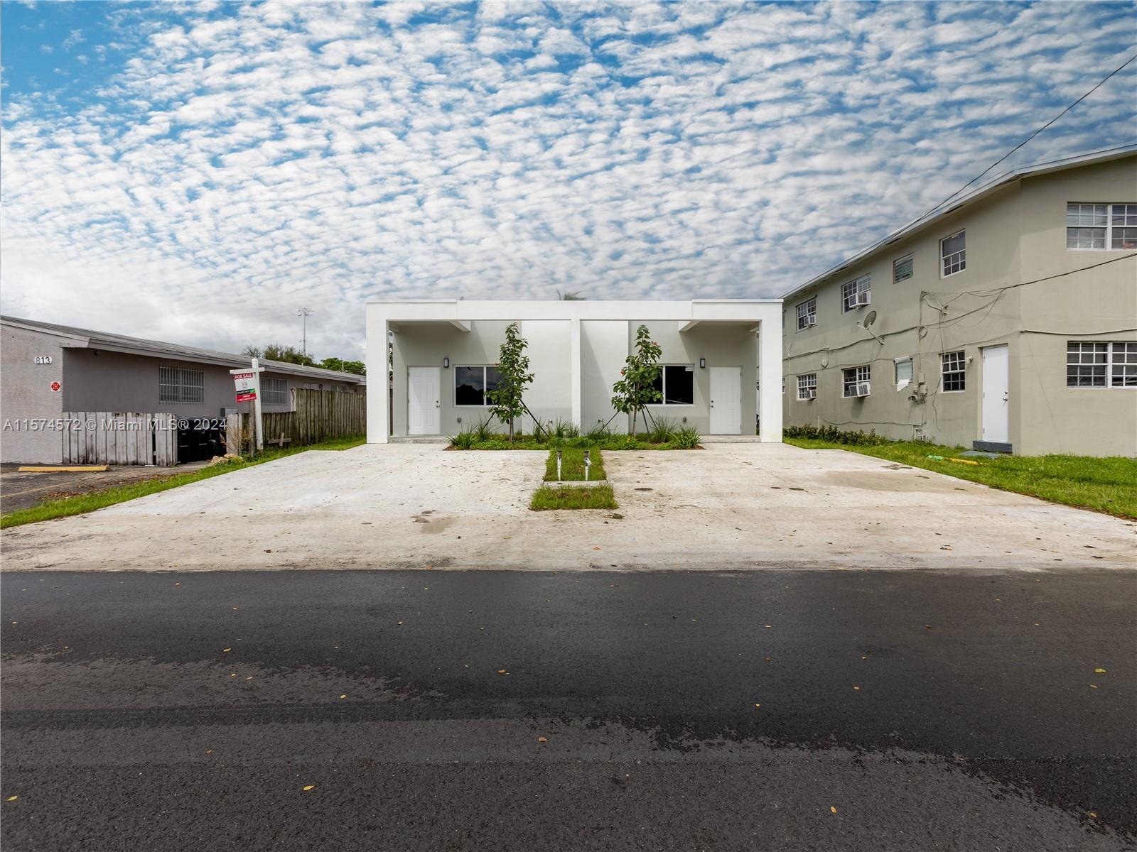 Duplex / Quad Plex / Triplex