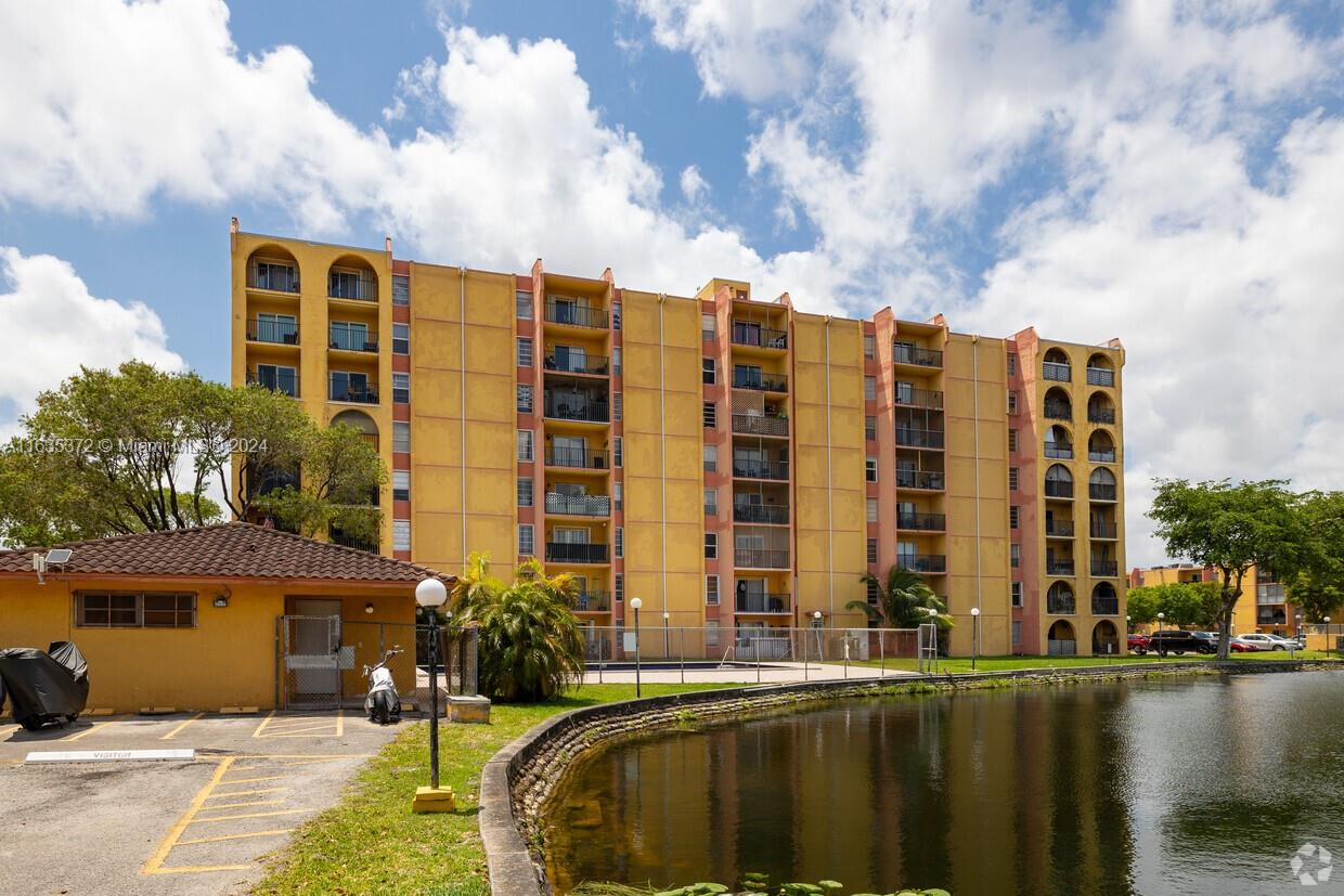 Casa de Condomínio