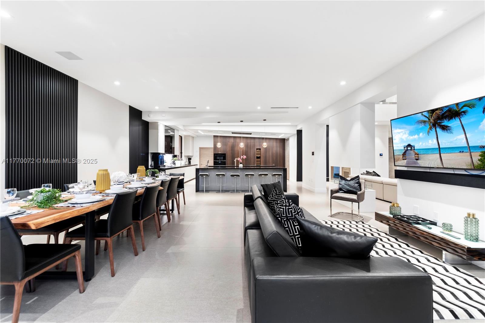 1400 Bayview Dr Fort Lauderdale, FL 33304