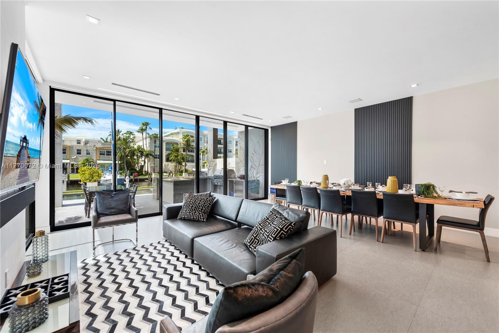 1400 Bayview Dr Fort Lauderdale, FL 33304