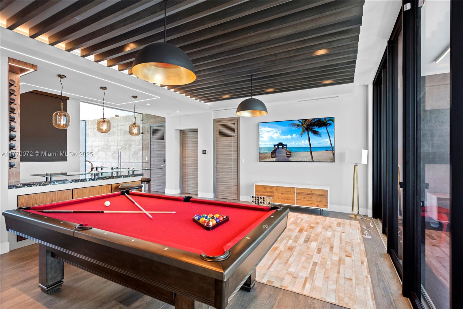 1400 Bayview Dr Fort Lauderdale, FL 33304