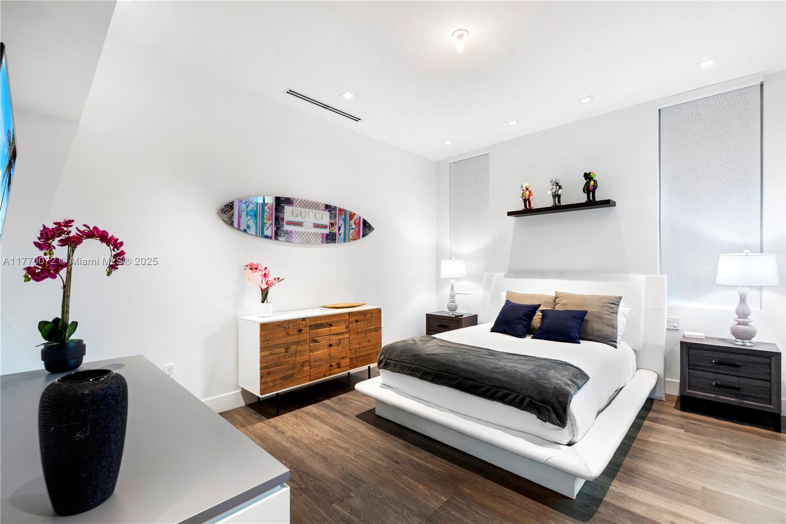 1400 Bayview Dr Fort Lauderdale, FL 33304