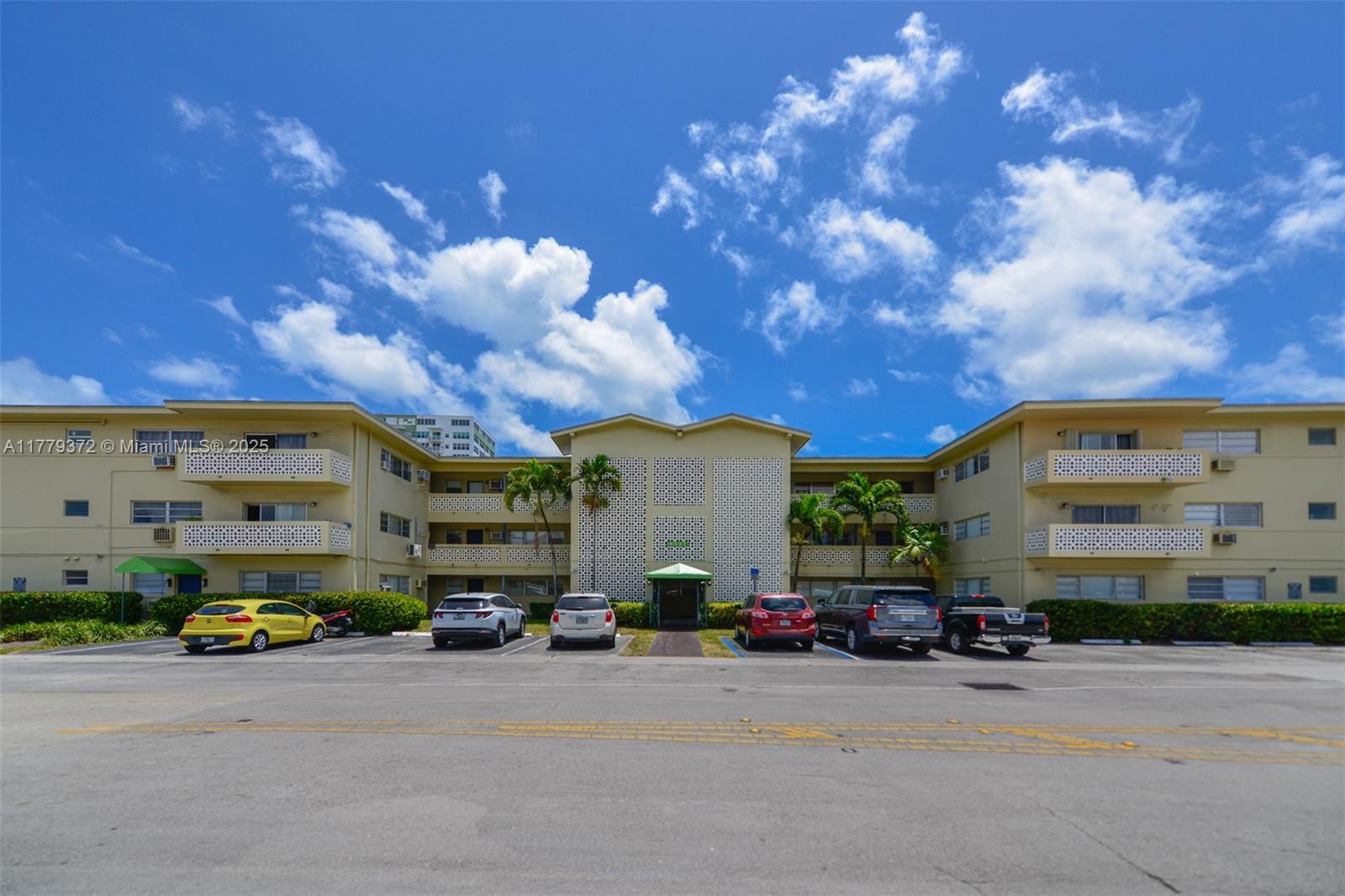 image SANS SOUCI CONDO19