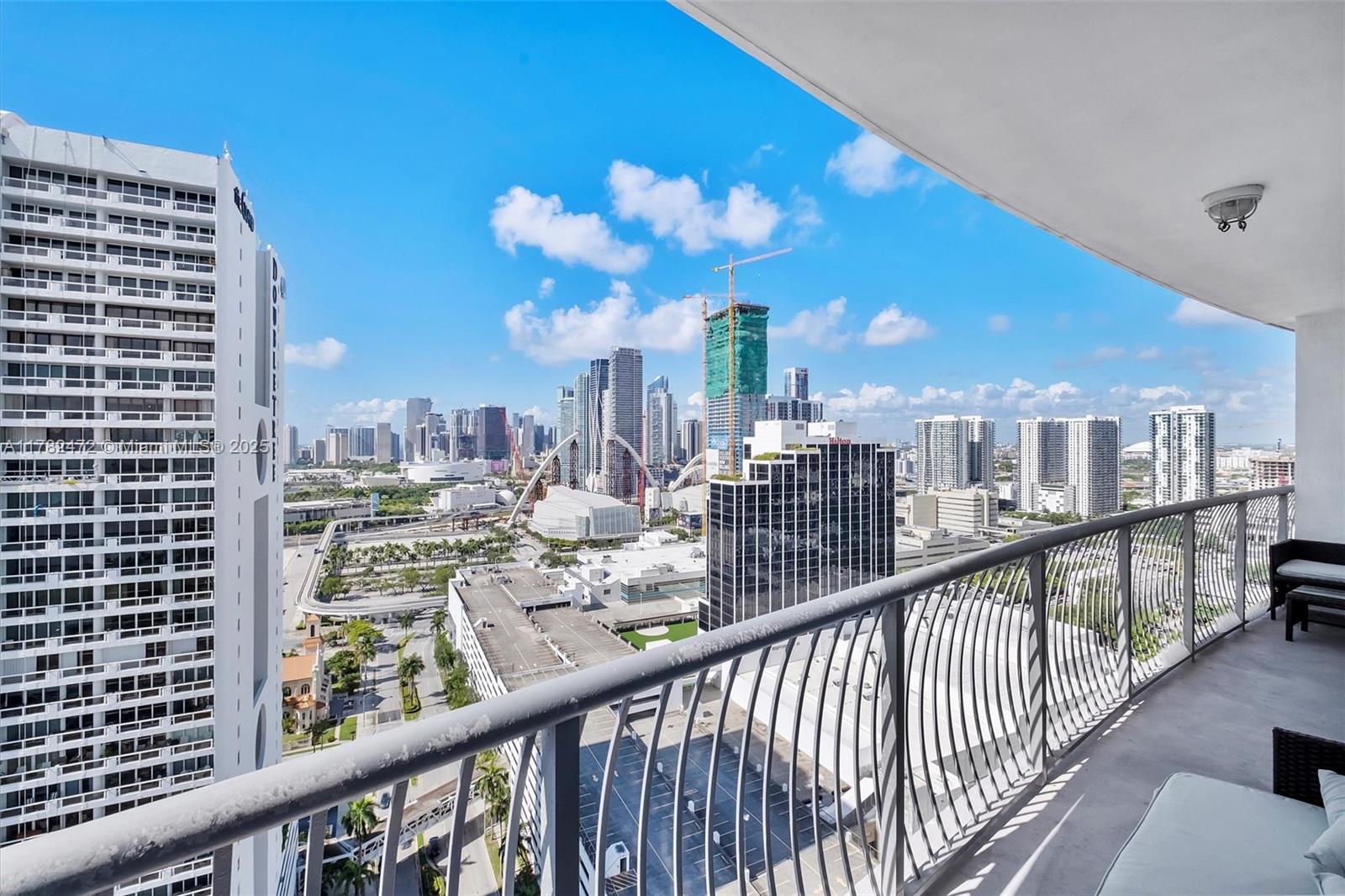 image Opera Tower36