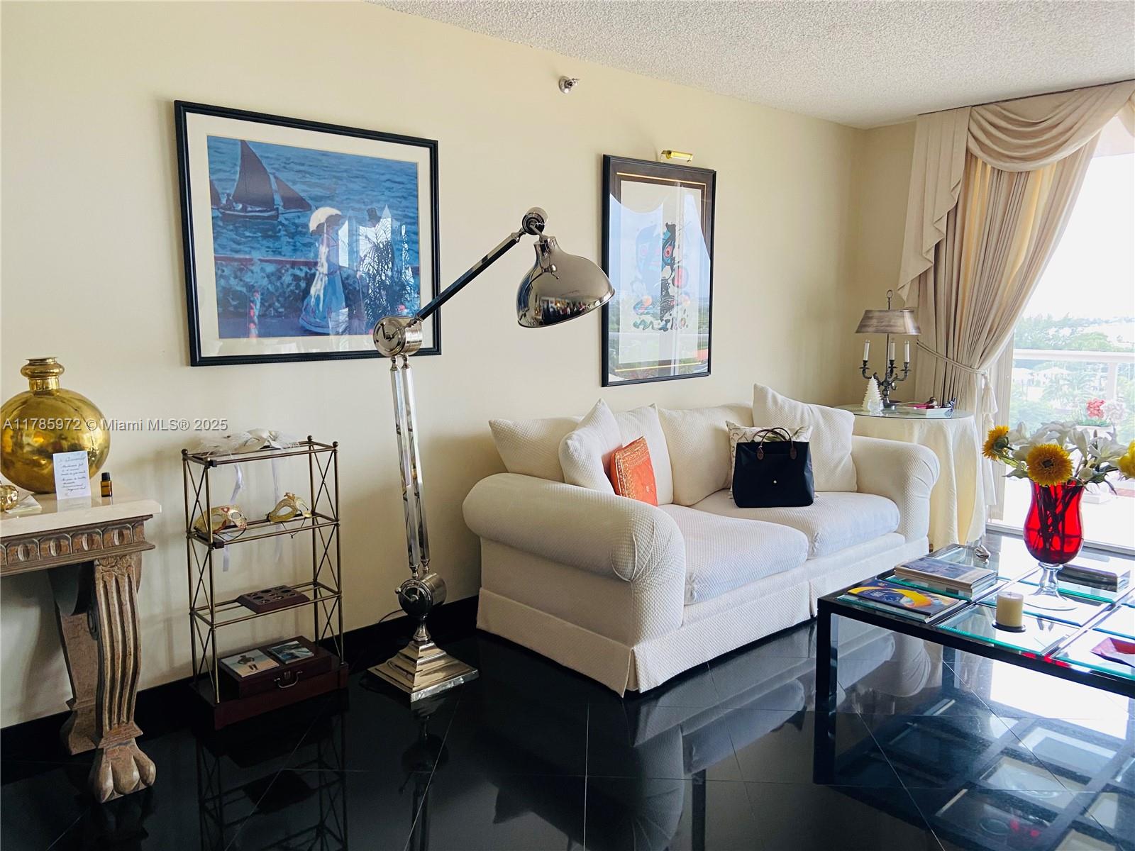 8855 Collins Ave #9E