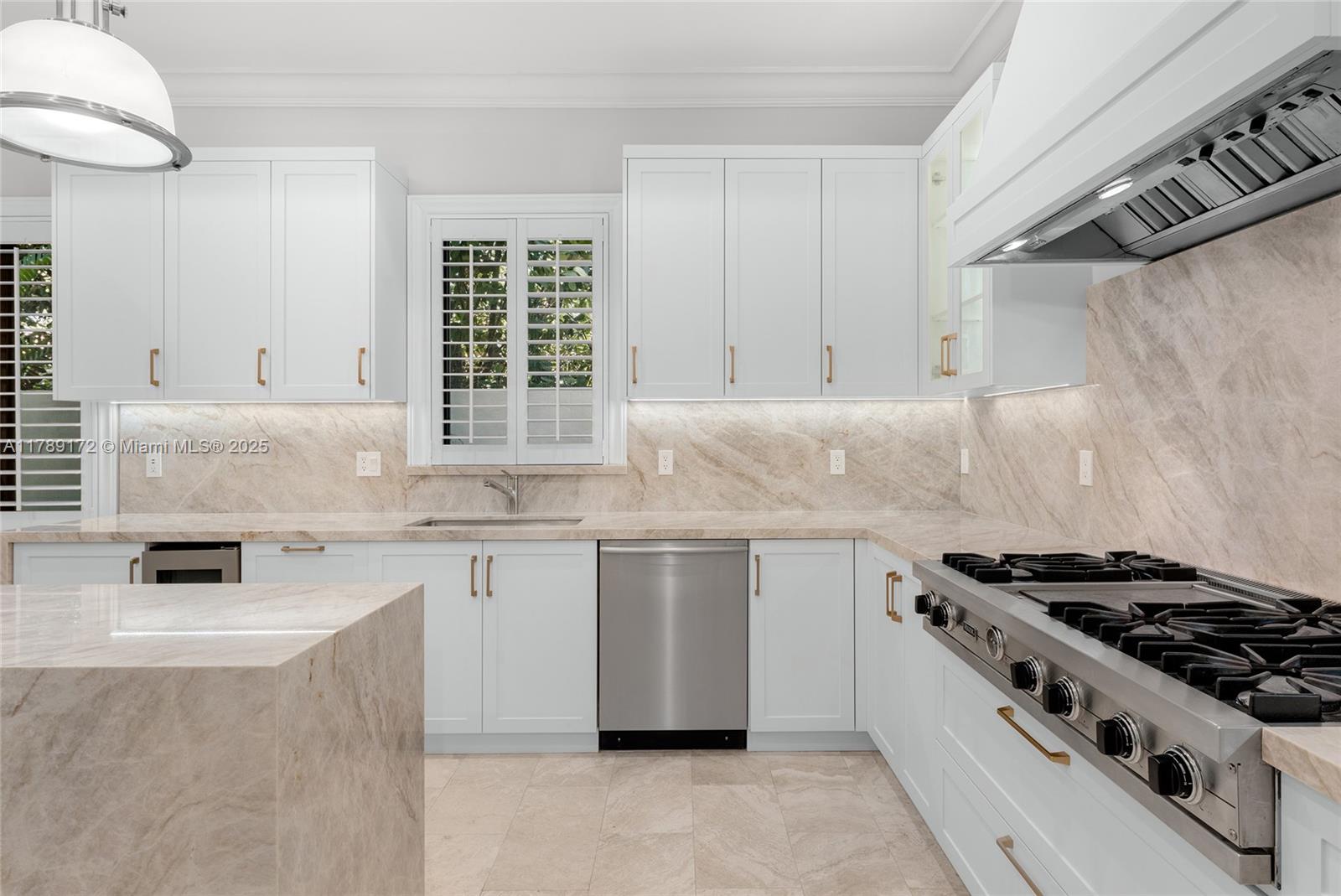 1672 Micanopy Ave,Miami, FL 33133