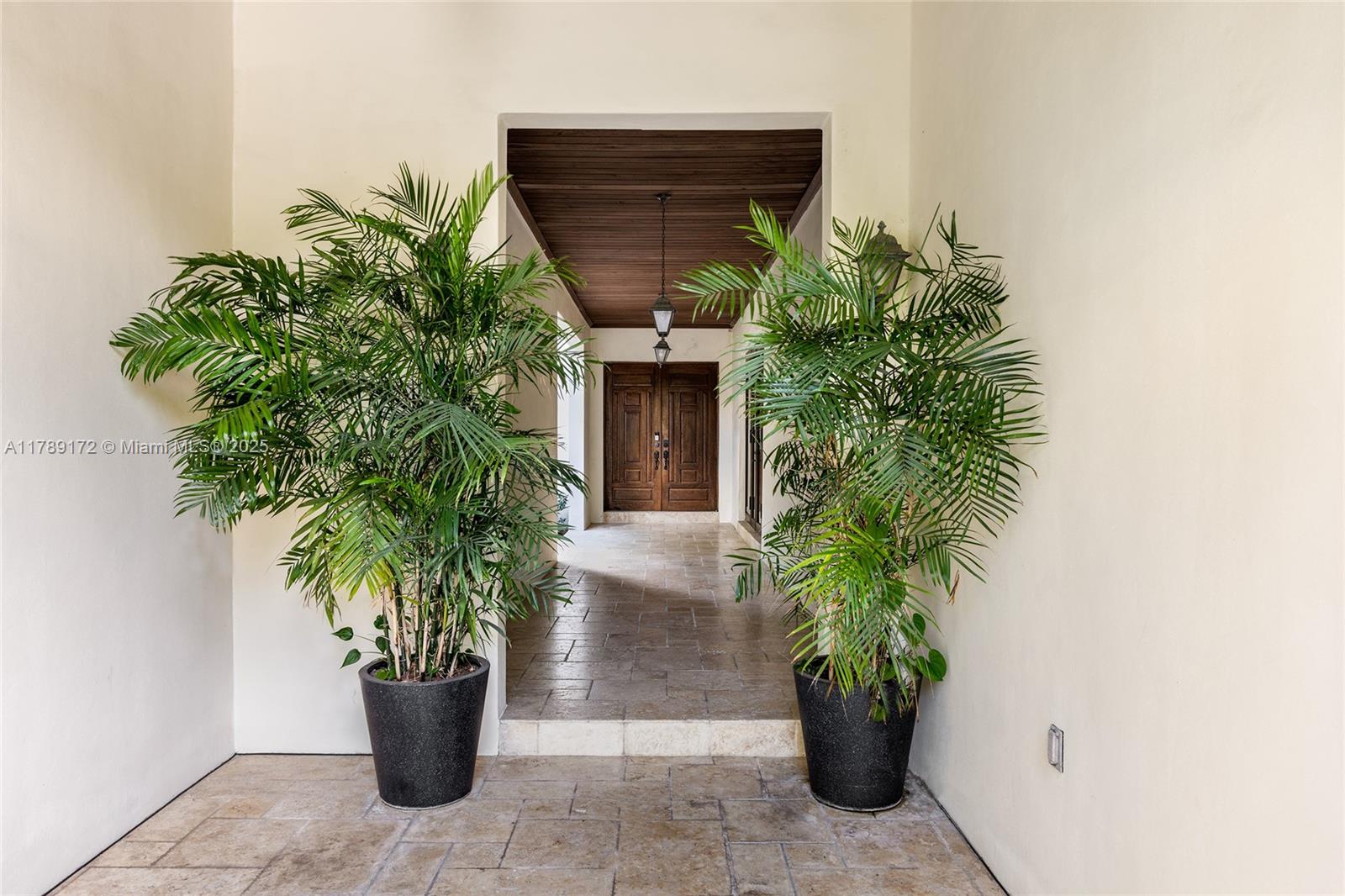 1672 Micanopy Ave,Miami, FL 33133