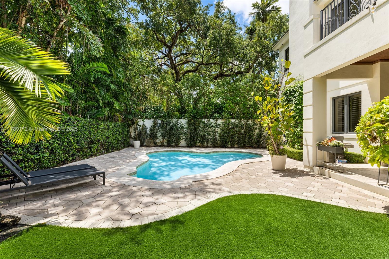 1672 Micanopy Ave,Miami, FL 33133