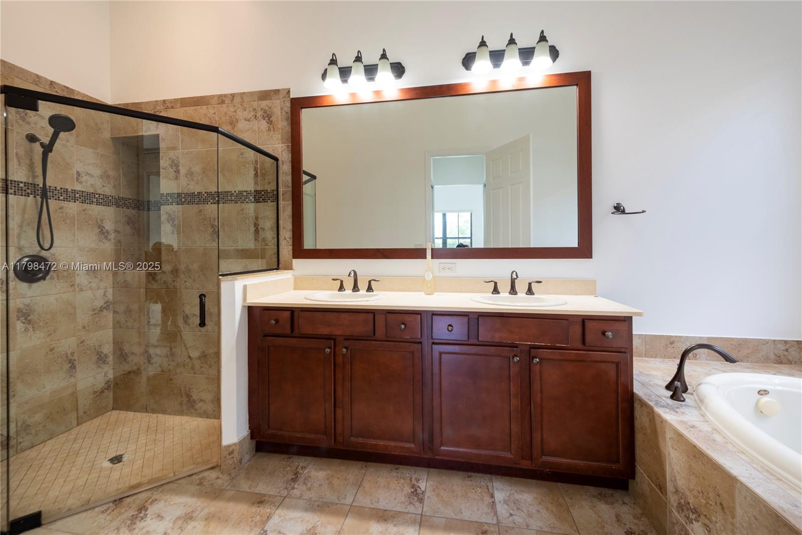 8513 NW 41st St Cooper City, FL 33024