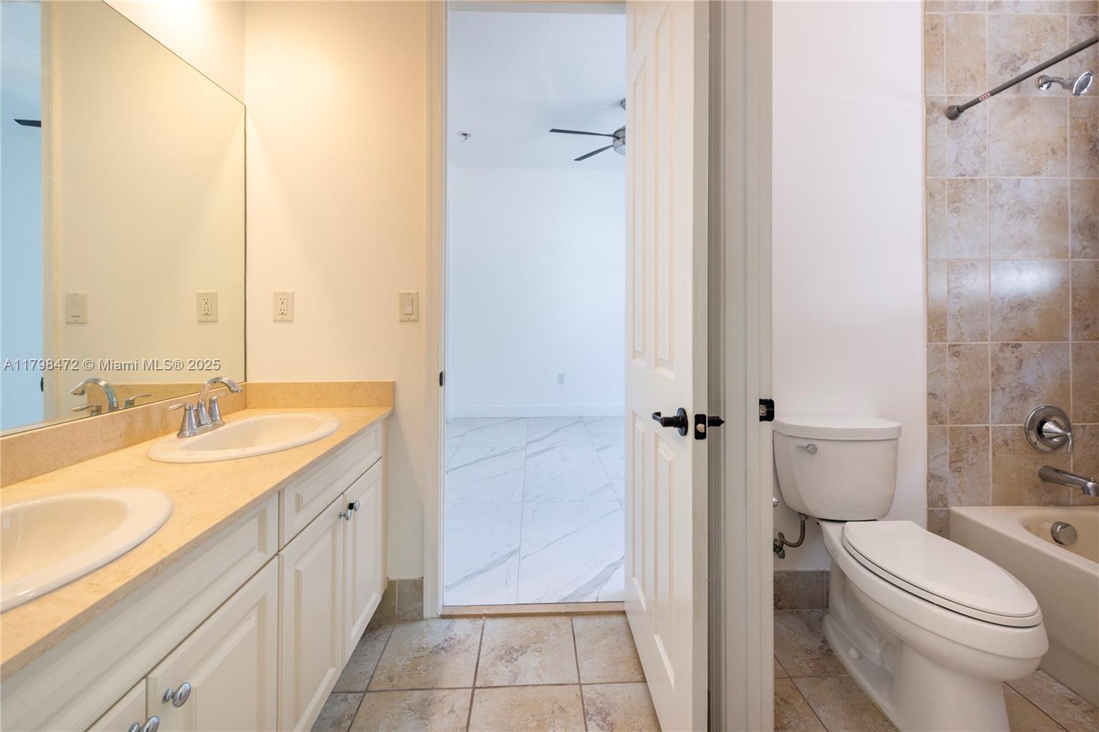 8513 NW 41st St Cooper City, FL 33024