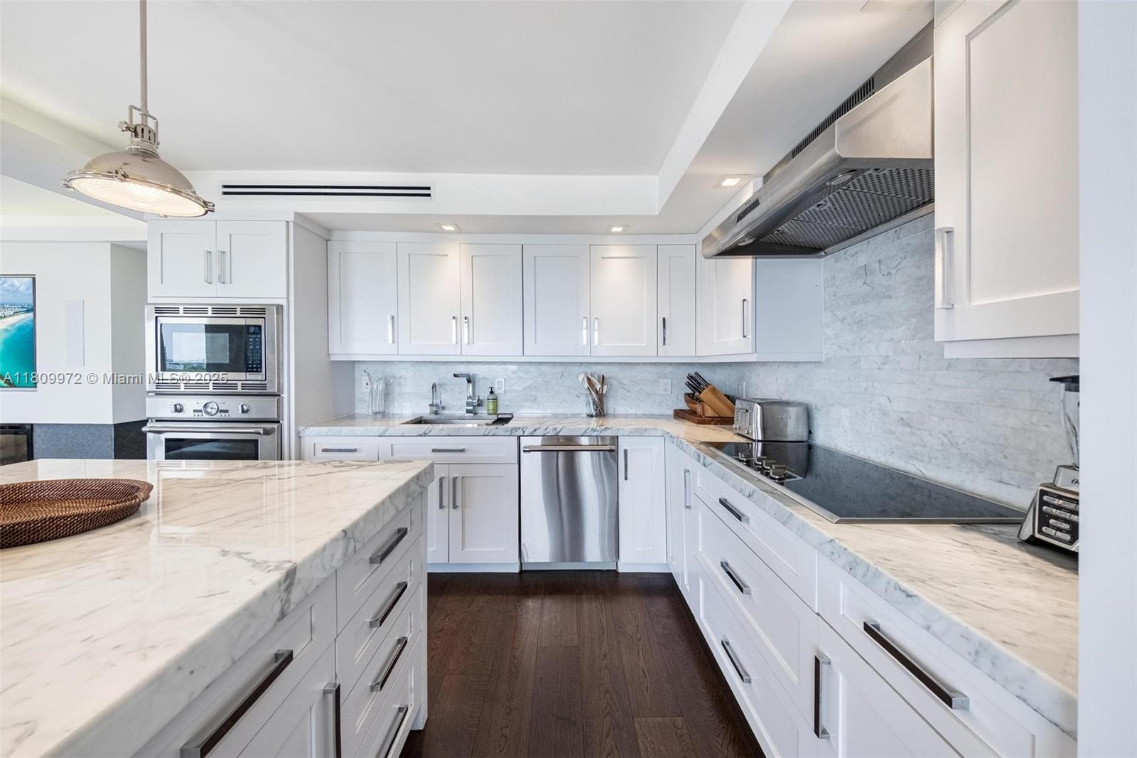 image Yacht Harbour Condo15