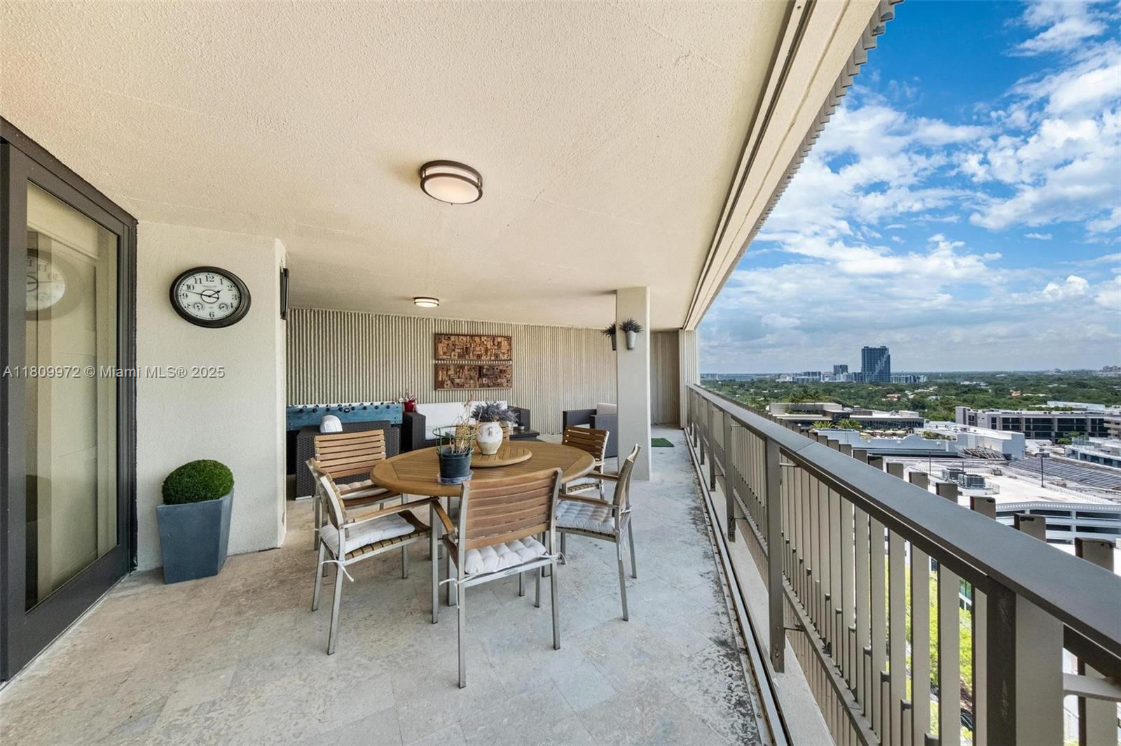image Yacht Harbour Condo17