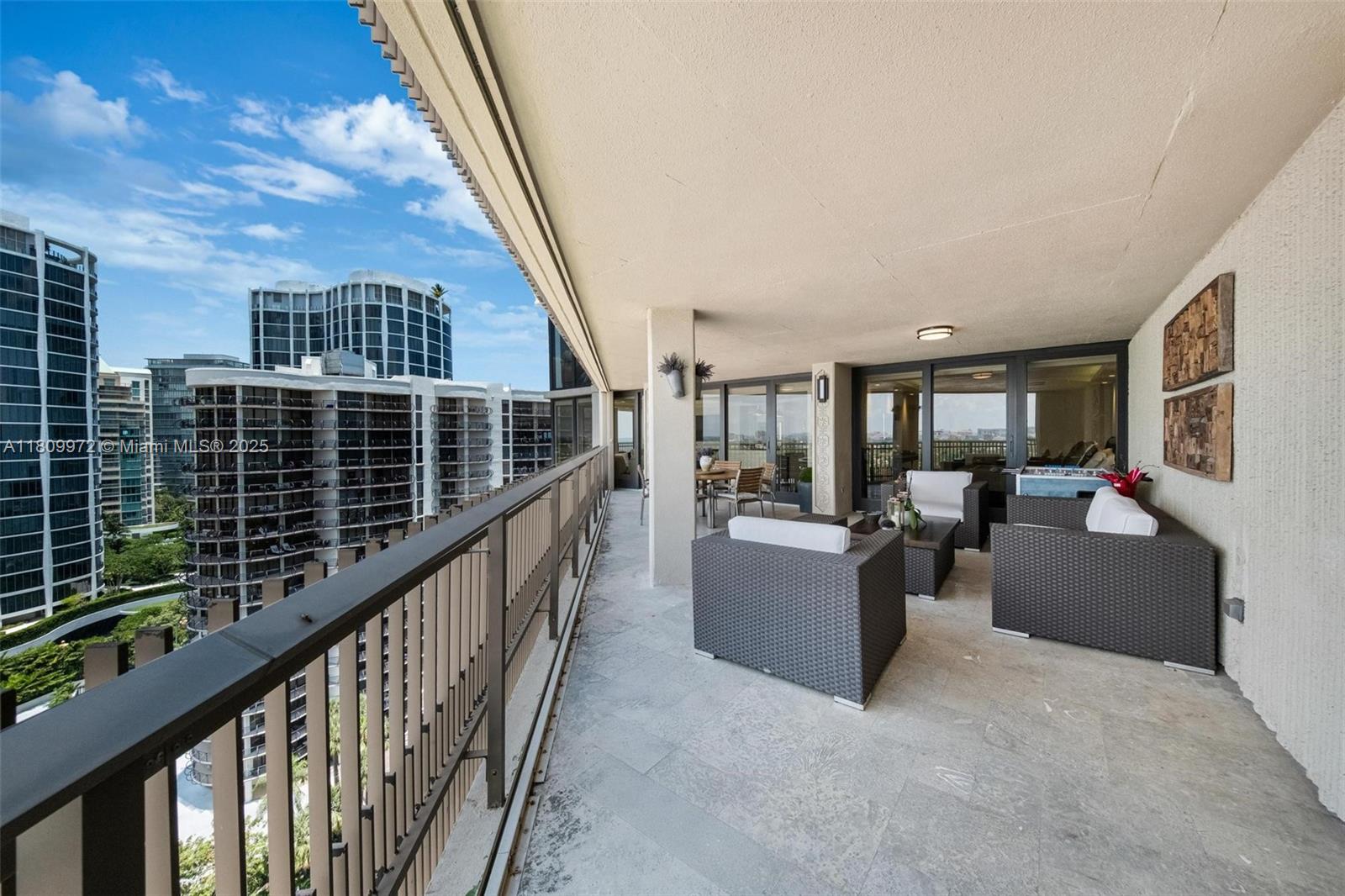 image Yacht Harbour Condo25