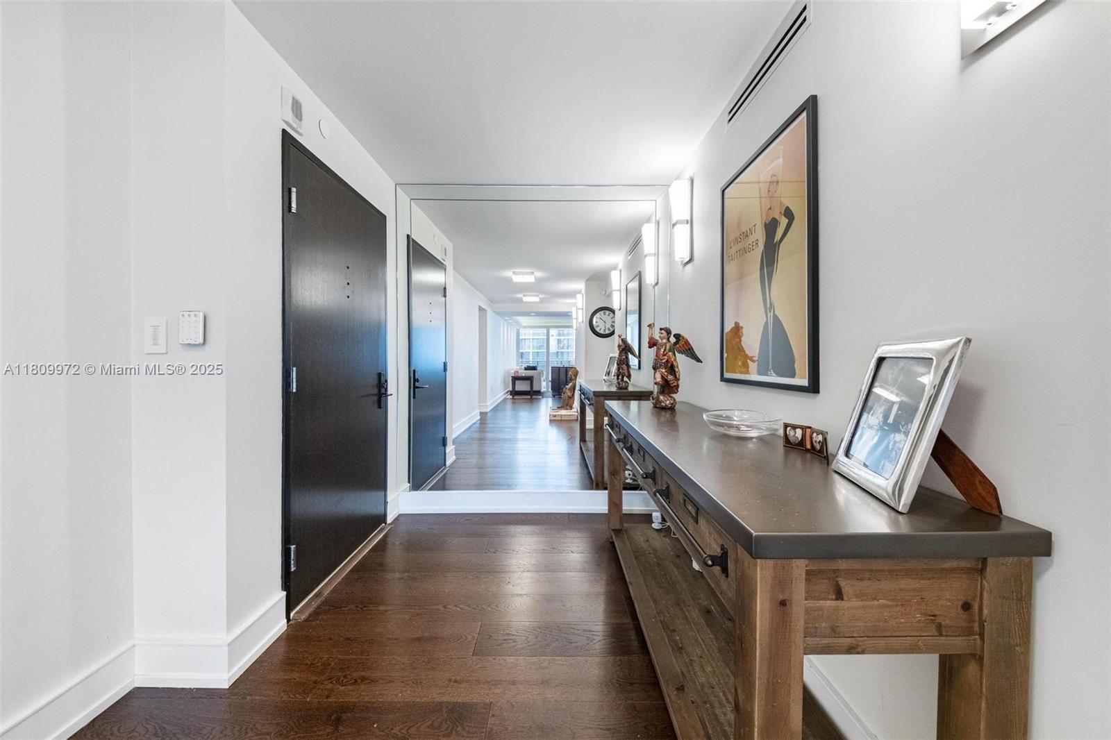 image Yacht Harbour Condo27
