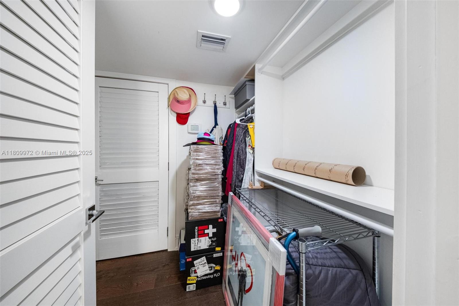 image Yacht Harbour Condo29