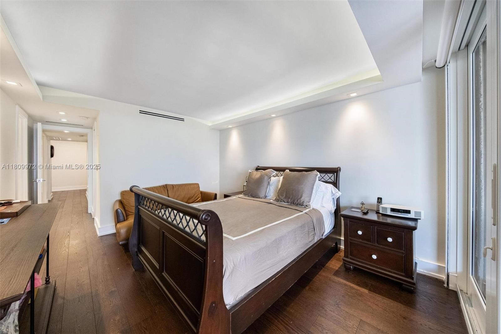 image Yacht Harbour Condo33