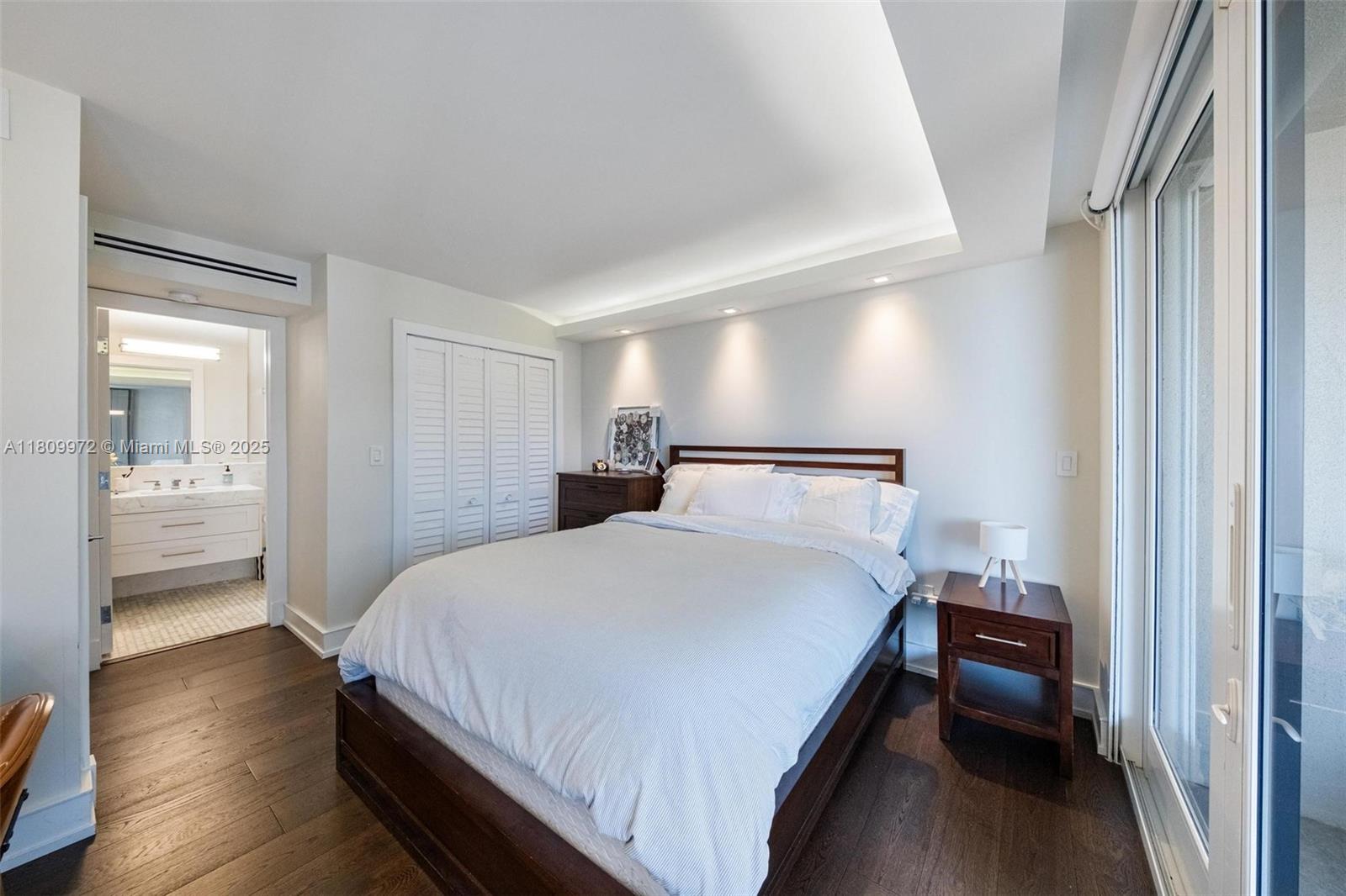 image Yacht Harbour Condo42