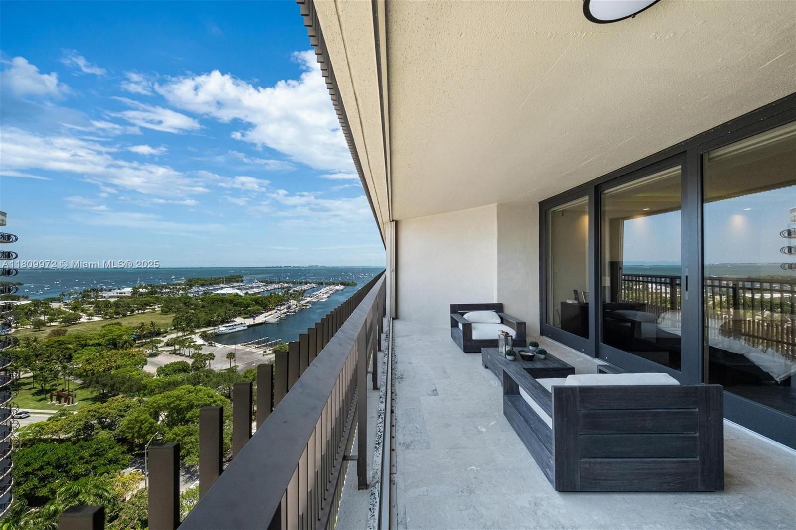 image Yacht Harbour Condo45