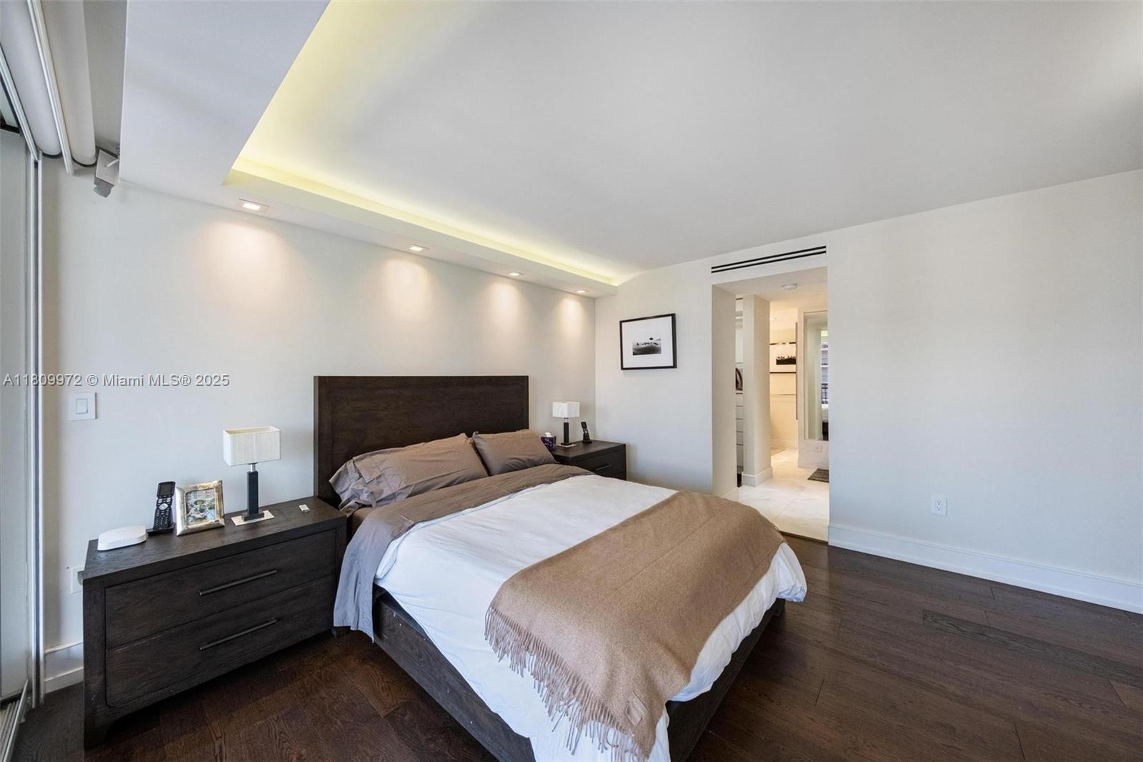 image Yacht Harbour Condo49