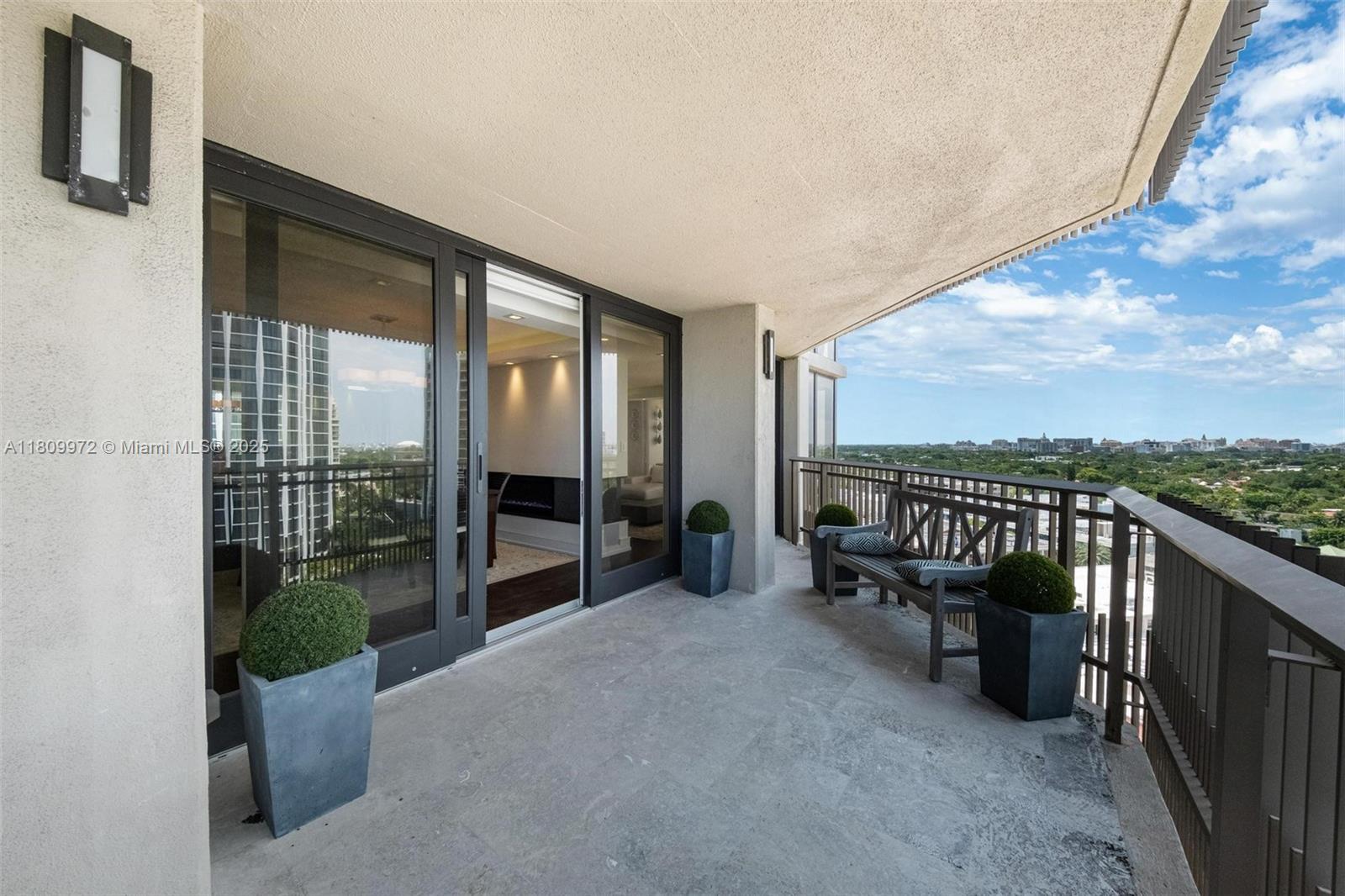 image Yacht Harbour Condo62