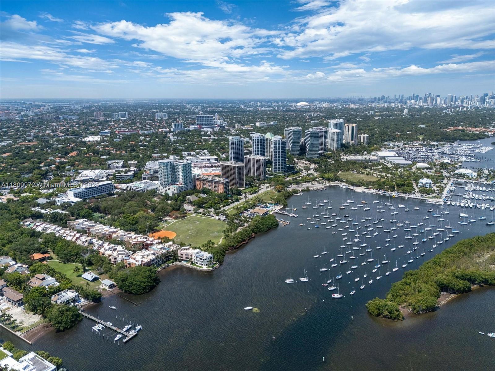 image Yacht Harbour Condo66