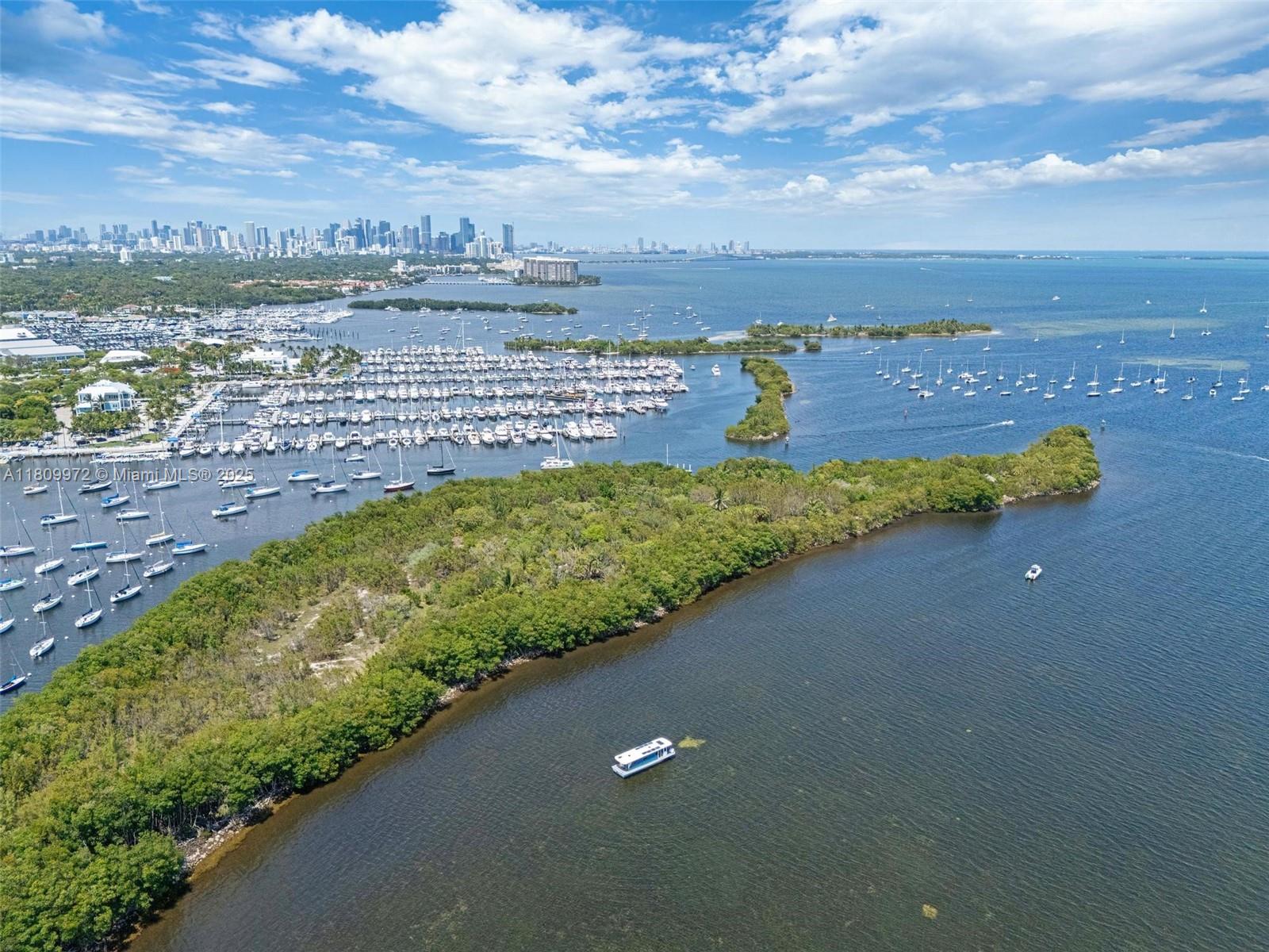 image Yacht Harbour Condo69