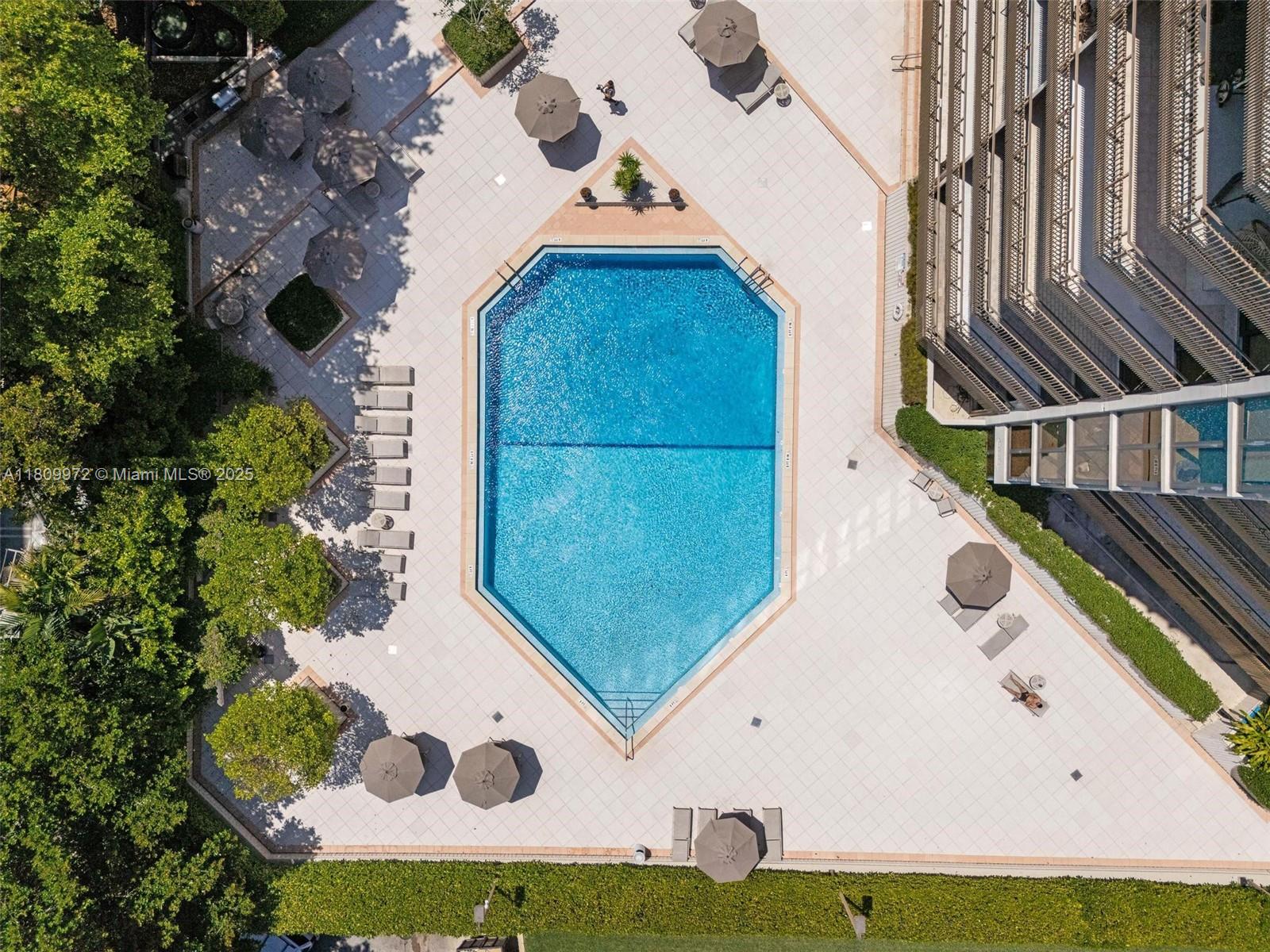 image Yacht Harbour Condo72