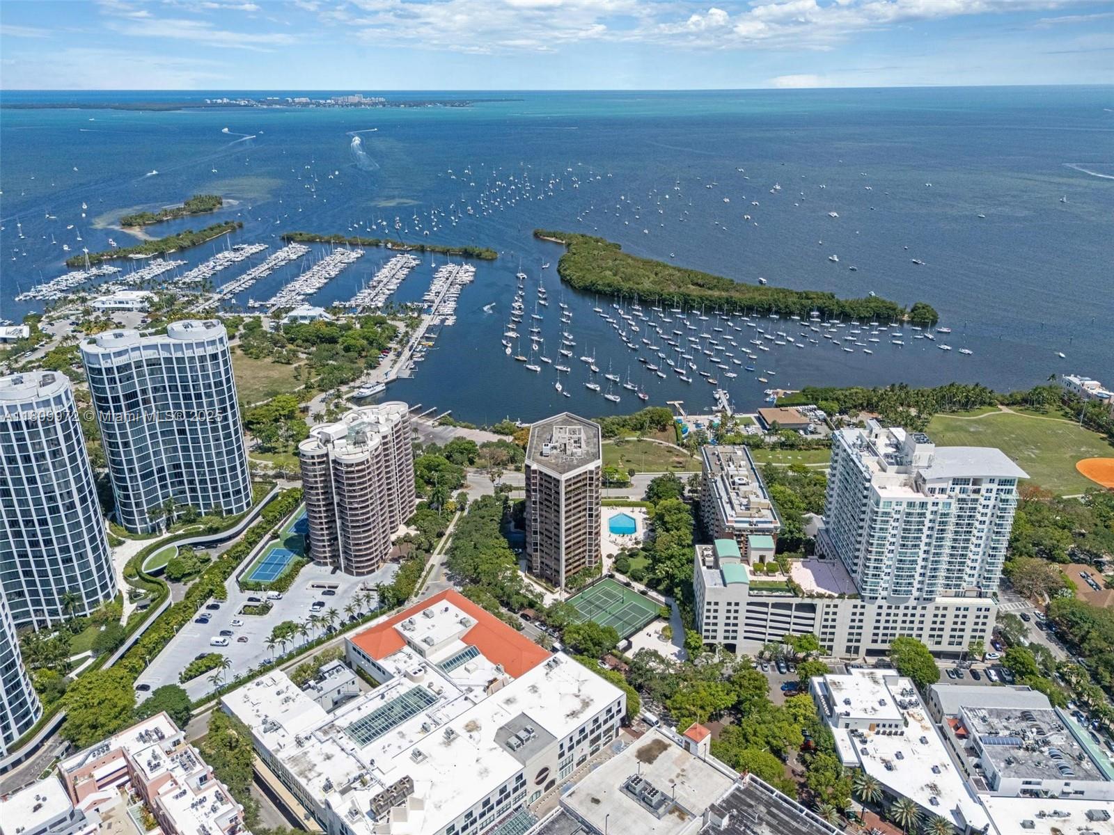 image Yacht Harbour Condo79