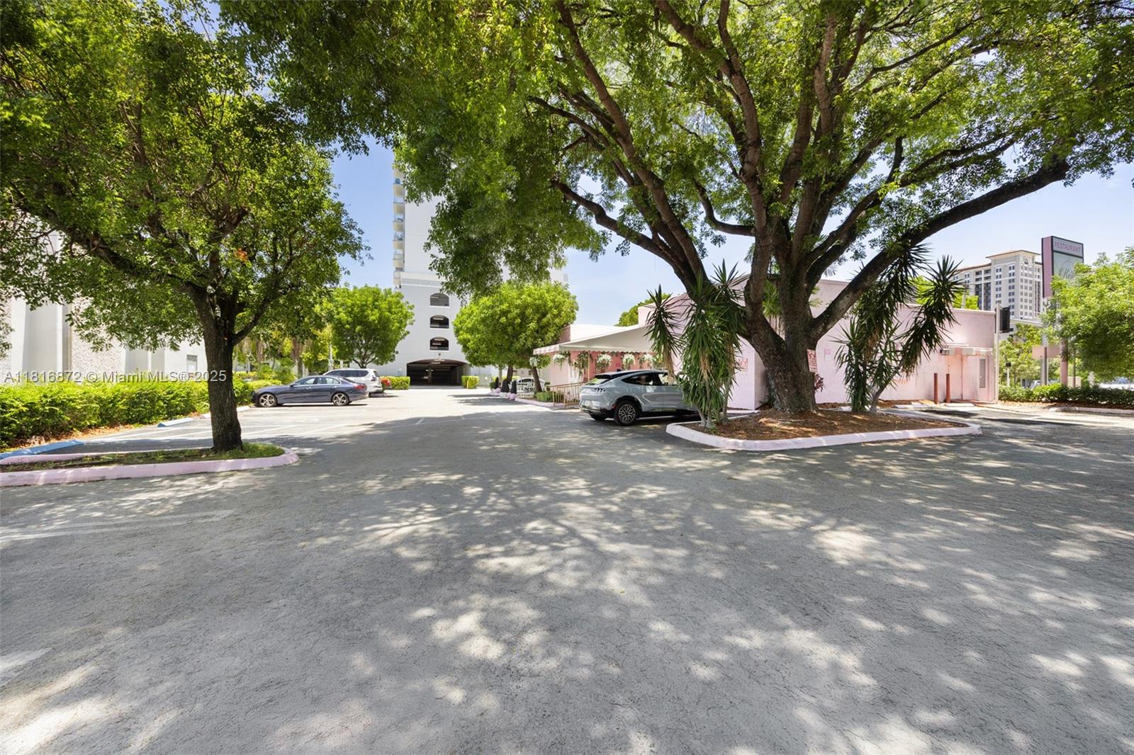 2345 SW 37th Ave Miami, FL 33145 2345 SW 37th Ave Miami, FL 33145