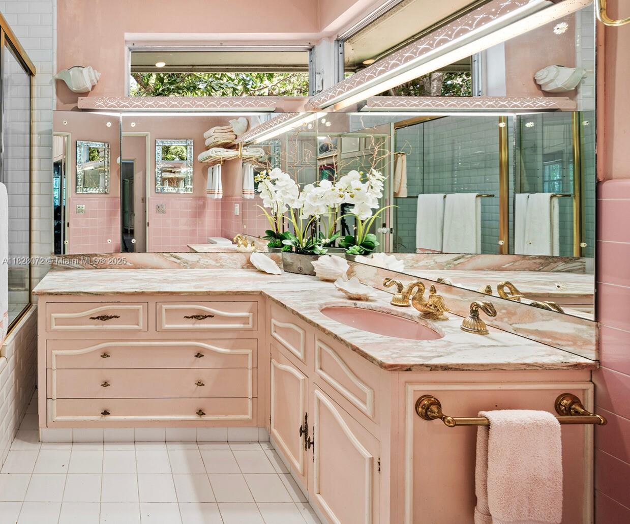 3540 N Moorings Way Miami, FL 33133