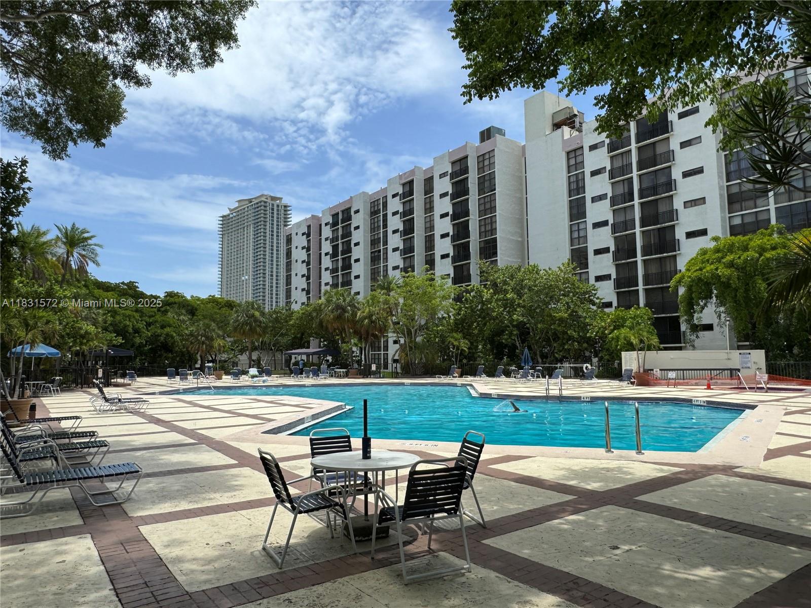 16909 N Bay Rd #714