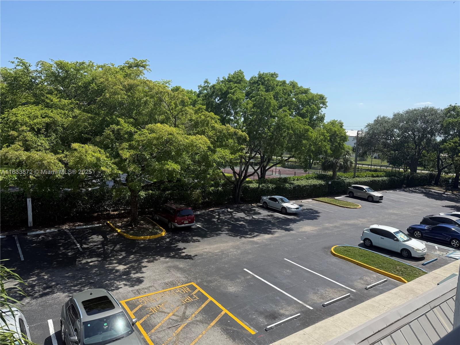 731 N Pine Is Rd #306