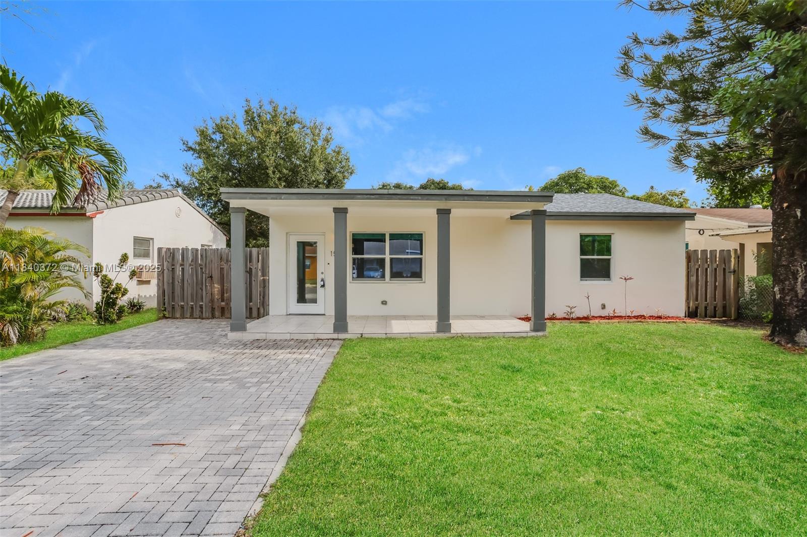 1520 NW 1st Ave