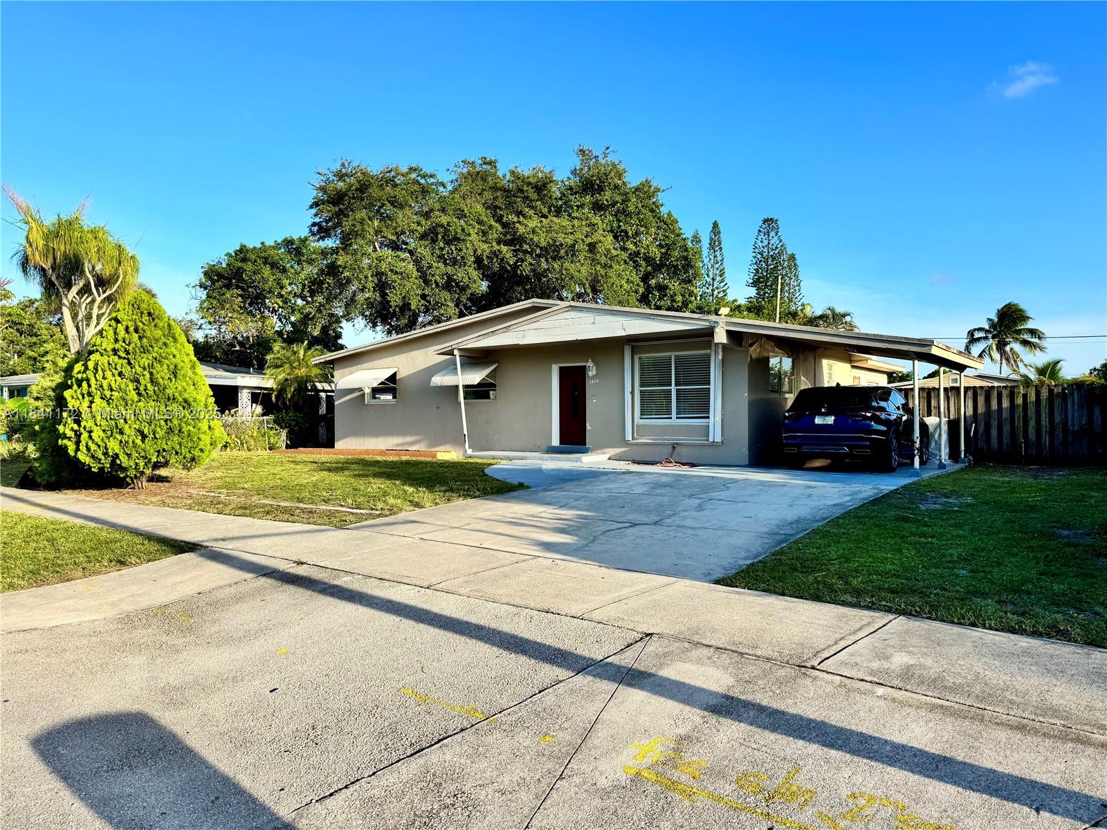 3800 SW 31st Dr
