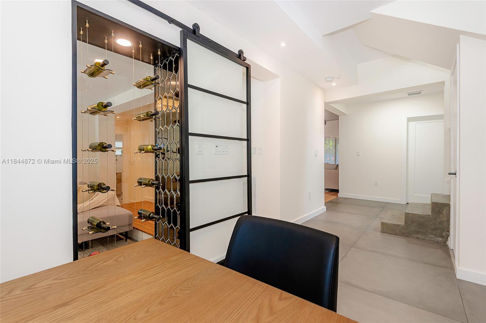 32 SW 23rd Rd Miami, FL 33129