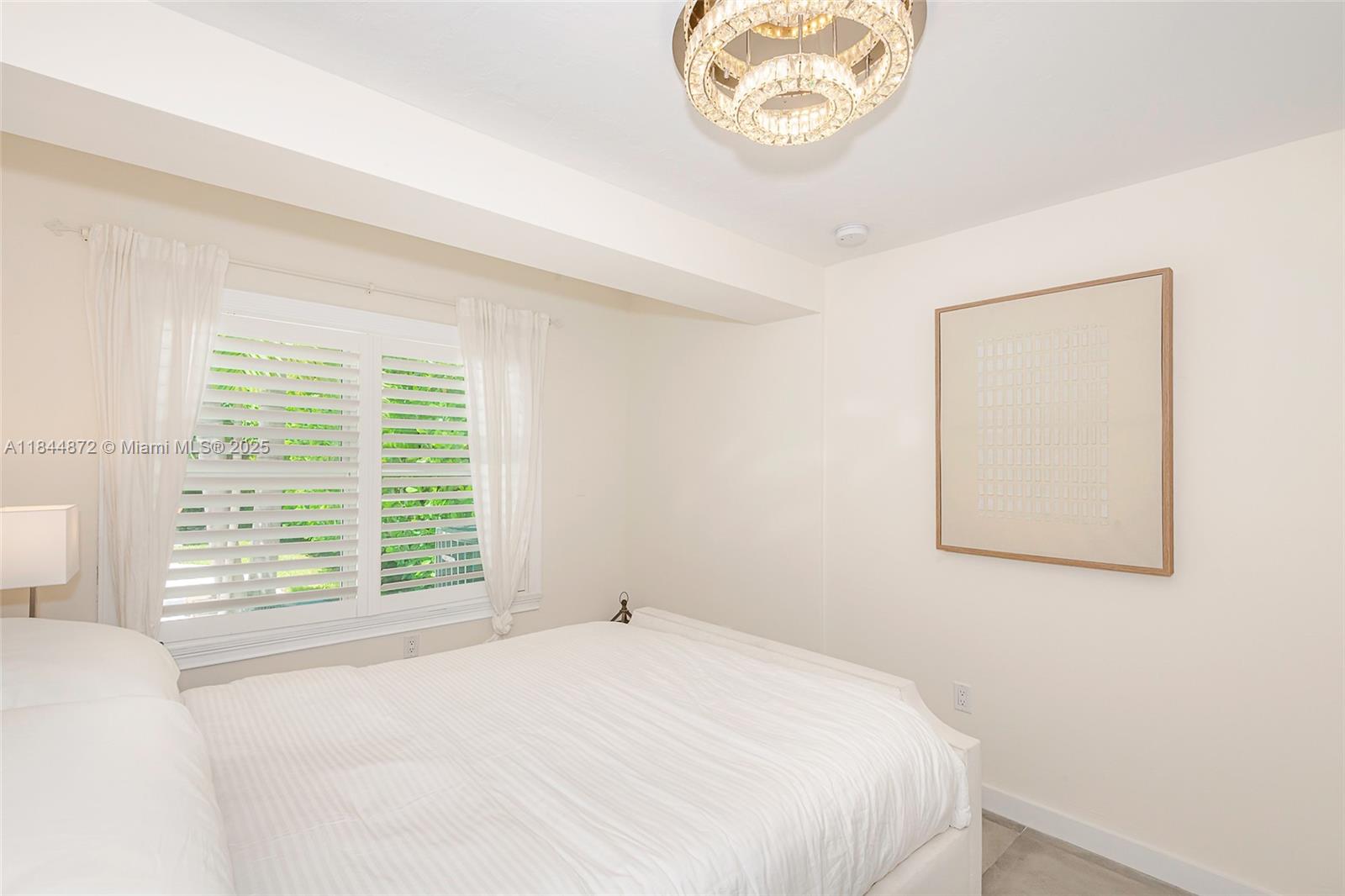 32 SW 23rd Rd Miami, FL 33129