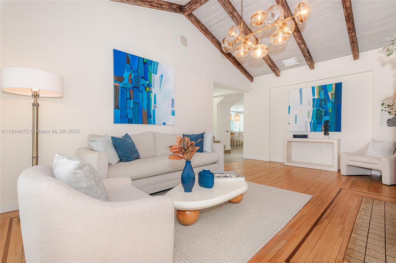 32 SW 23rd Rd Miami, FL 33129